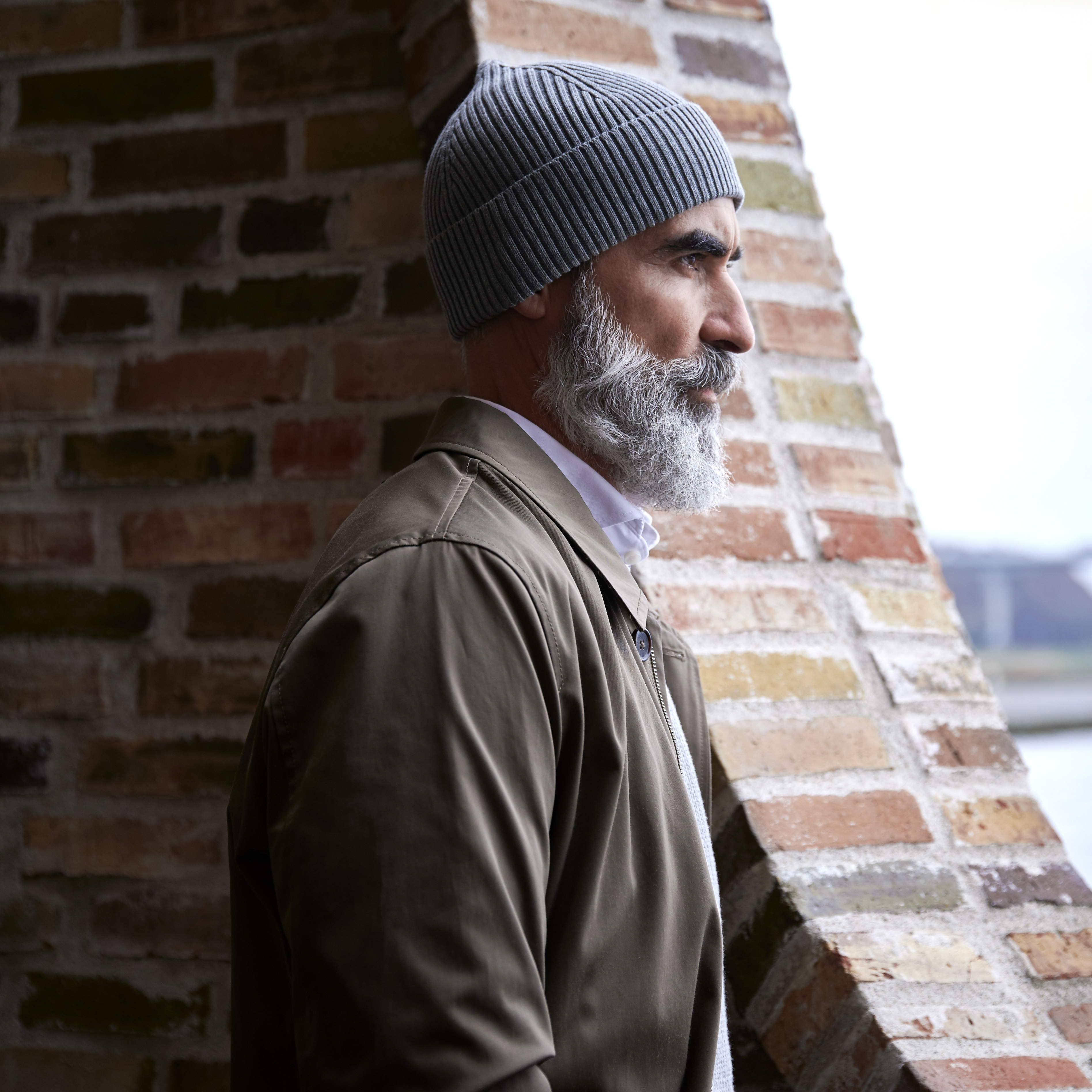 How to Wear a Beanie: The Ultimate Guide for Men