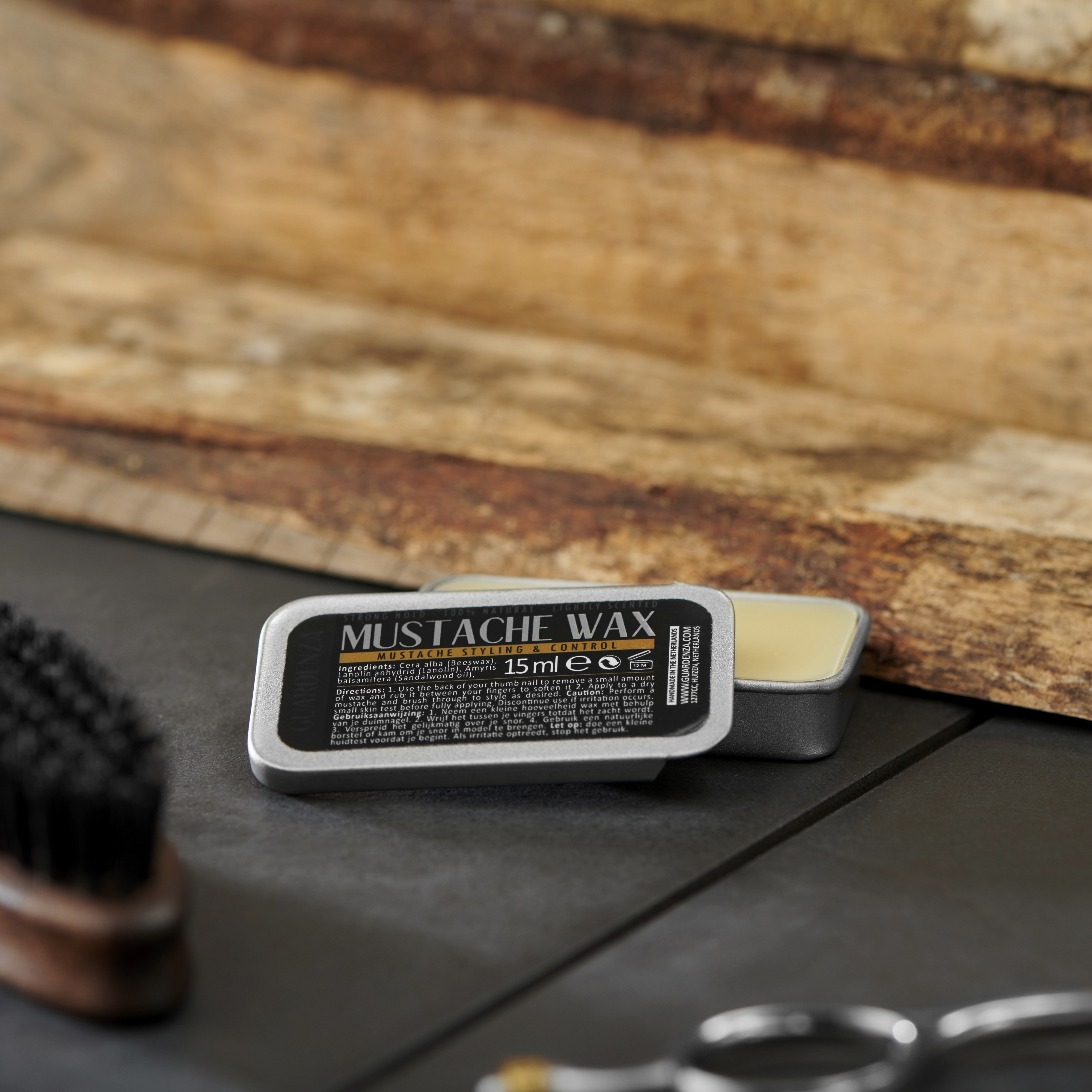 Természetes szantálfaillatú bajuszviasz - 4