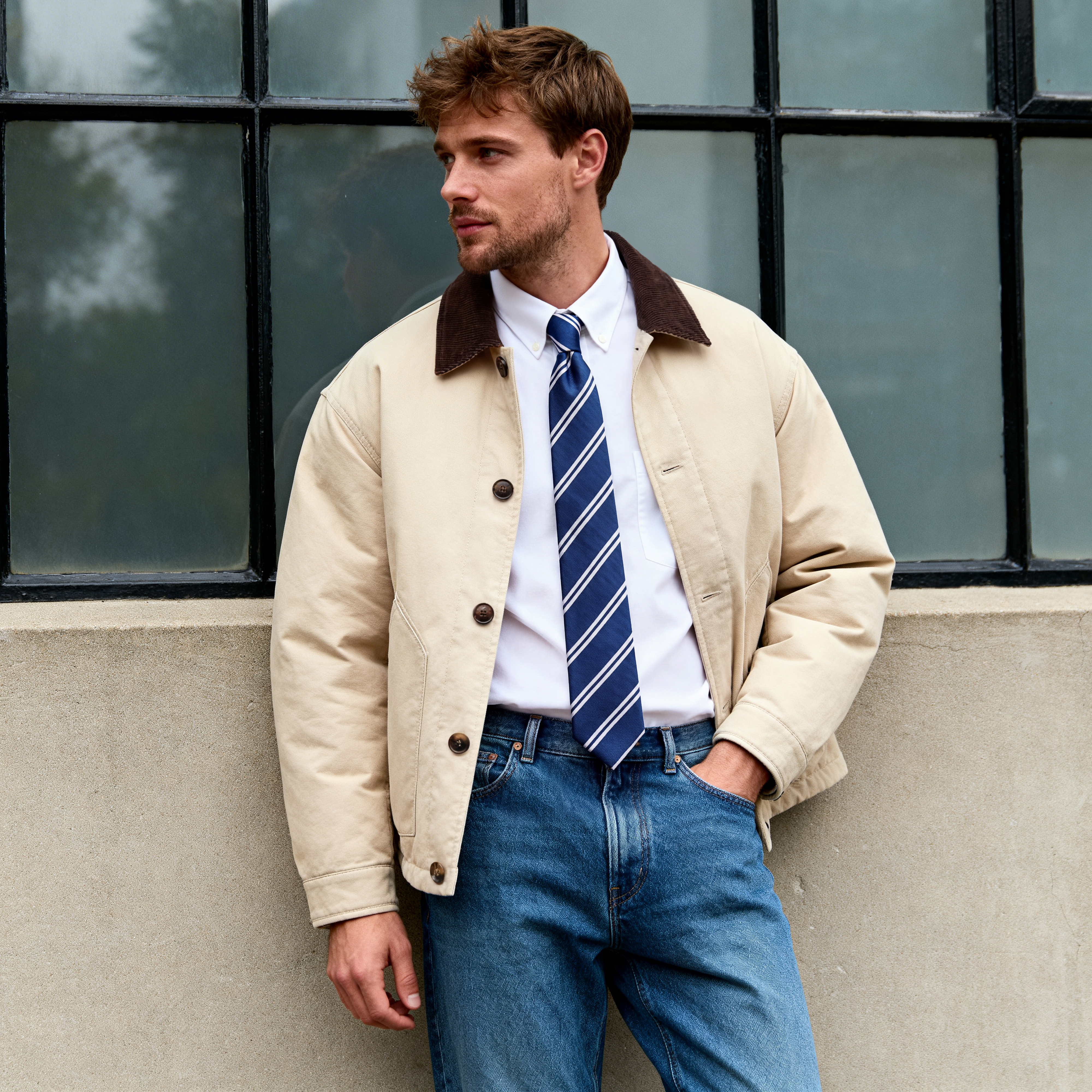 Cravate en soie bleu marine à fines rayures argentées - 8 cm - 3