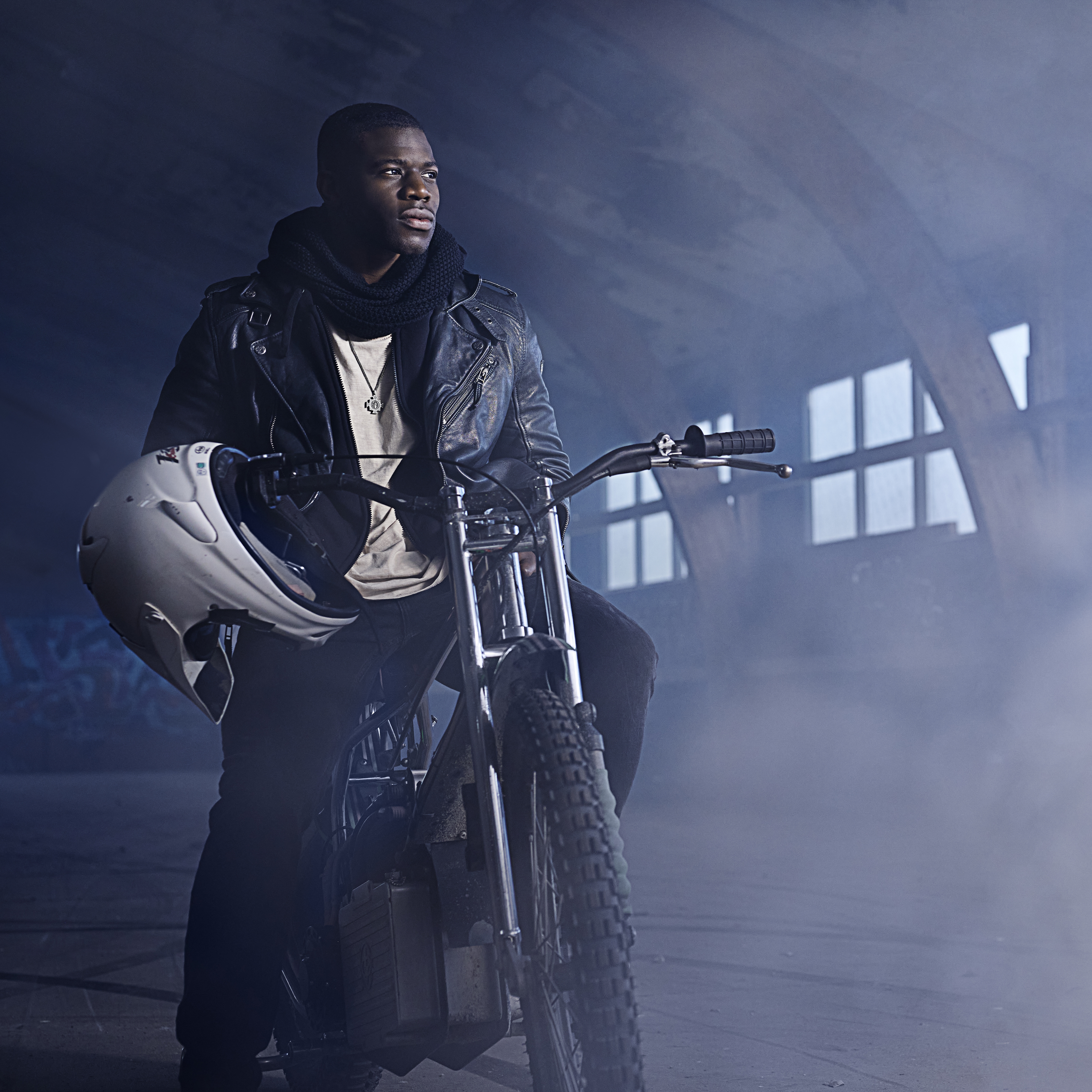 Sanctus | Srebrzysty naszyjnik vintage z krzyżem św. Benedykta - 5