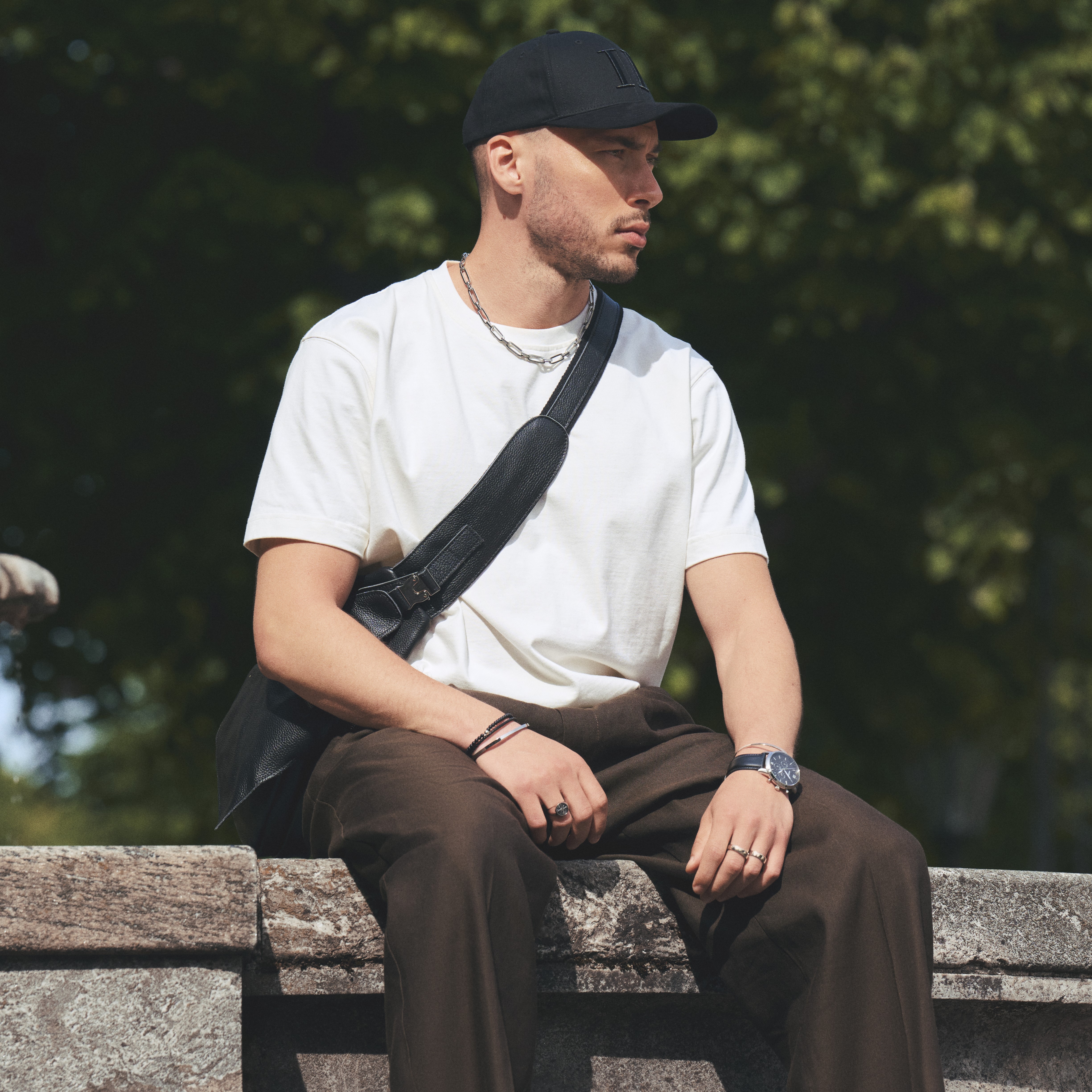  Bolso de hombro de cuero con una sola correa negro - 5