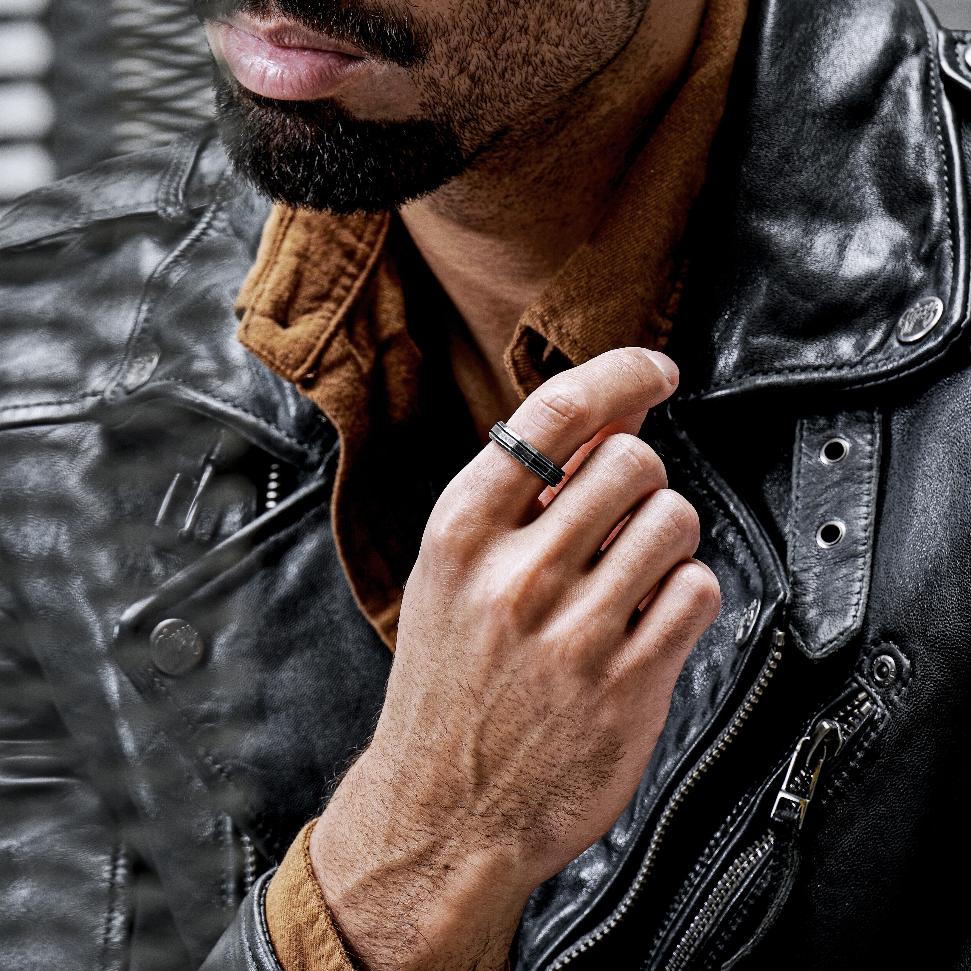 Bague en acier noir vintage Pearce Recta - 2