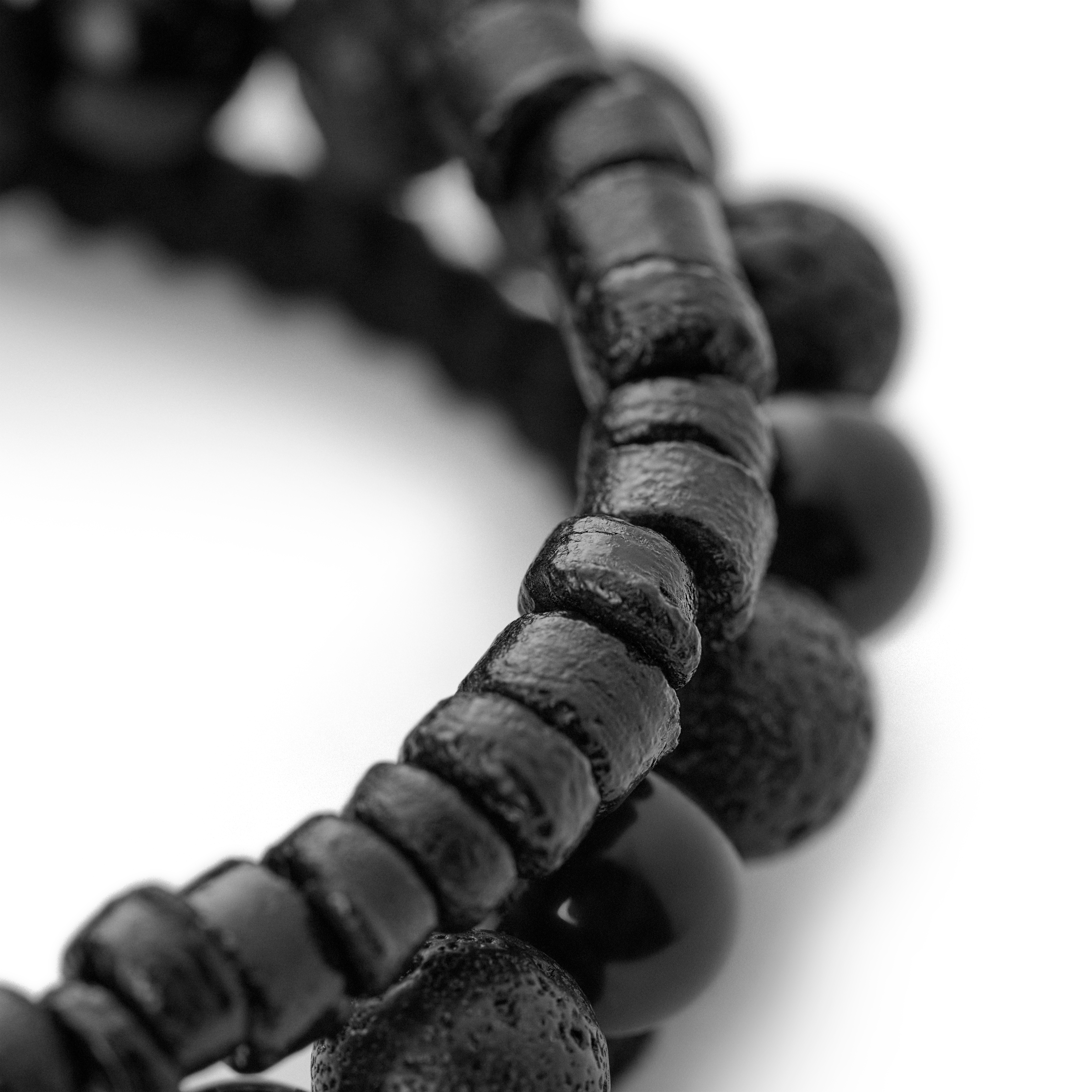 Ensemble de bracelets en pierre de lave, onyx, noix de coco et acier doré - 3