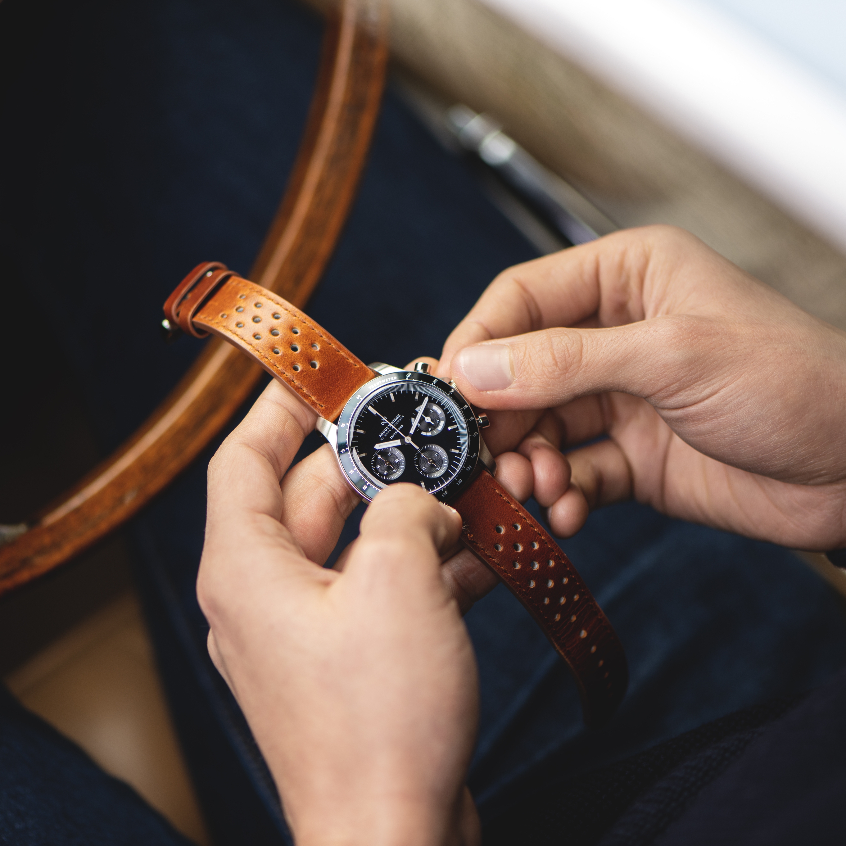 1960 Racing Chronograph | Acier chirurgical & Bleu de Minuit - 3