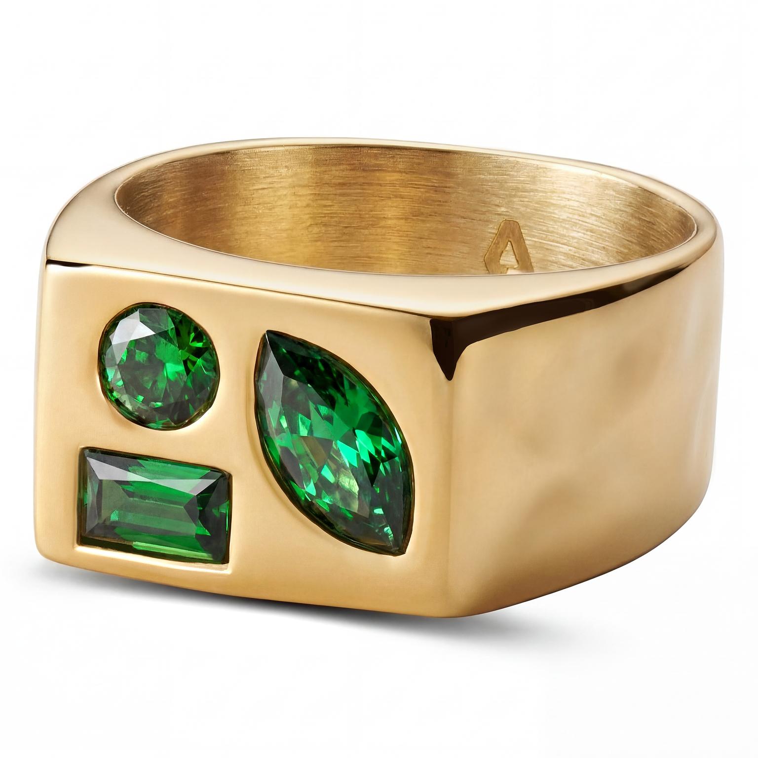 Mediterranean | 14K vergulde zegelring met trio smaragdgroene zirkonia Mediterranean | 14K vergulde zegelring met trio smaragdgroene zirkonia