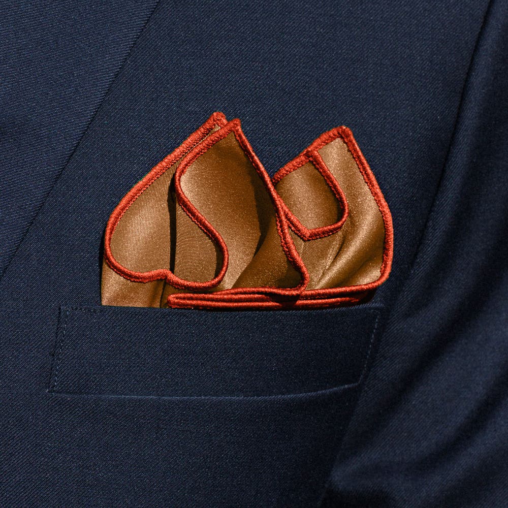 hover: Pochette de costume basique brun clair hover: Pochette de costume basique brun clair