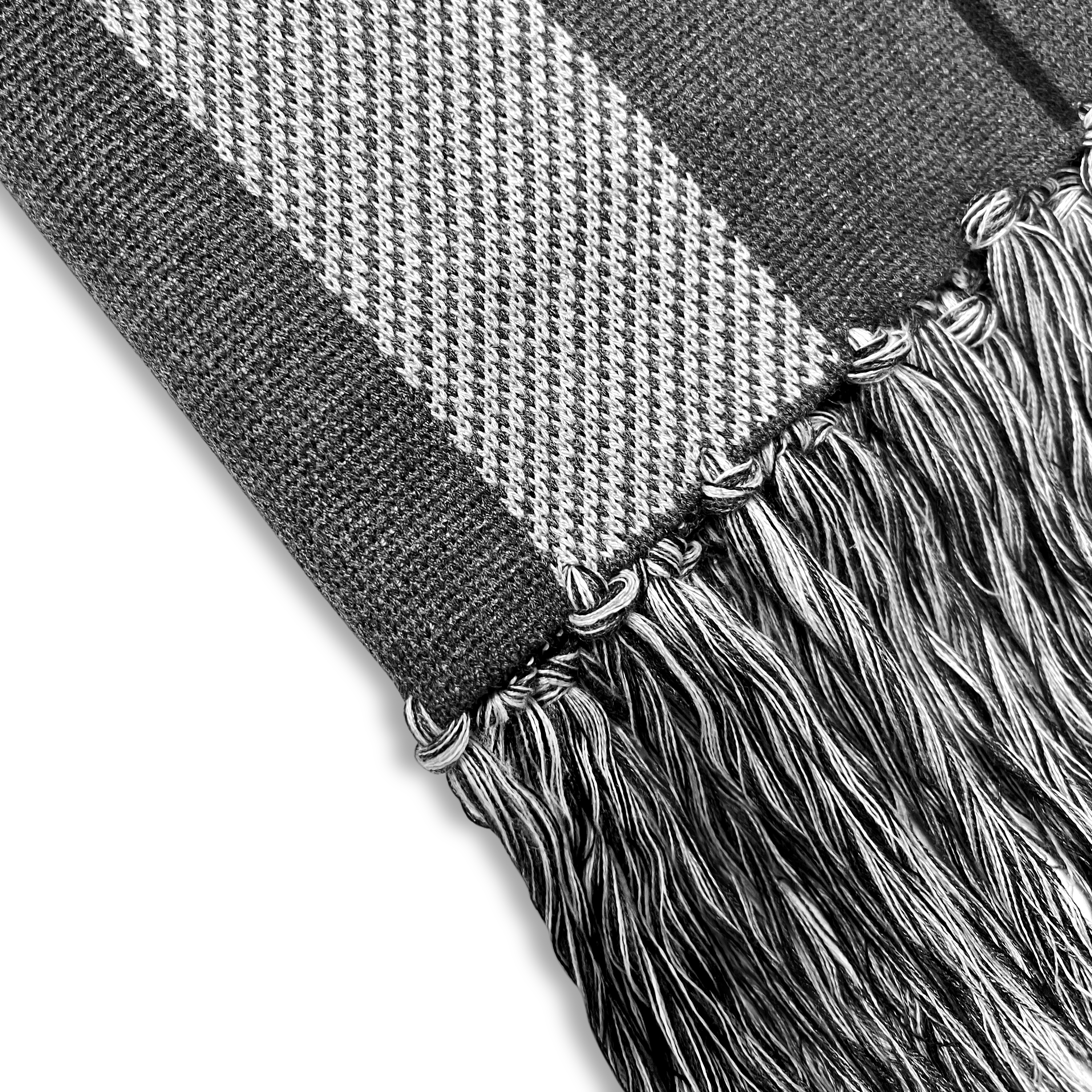 Hiems | Black and White Plaid Scarf - 3