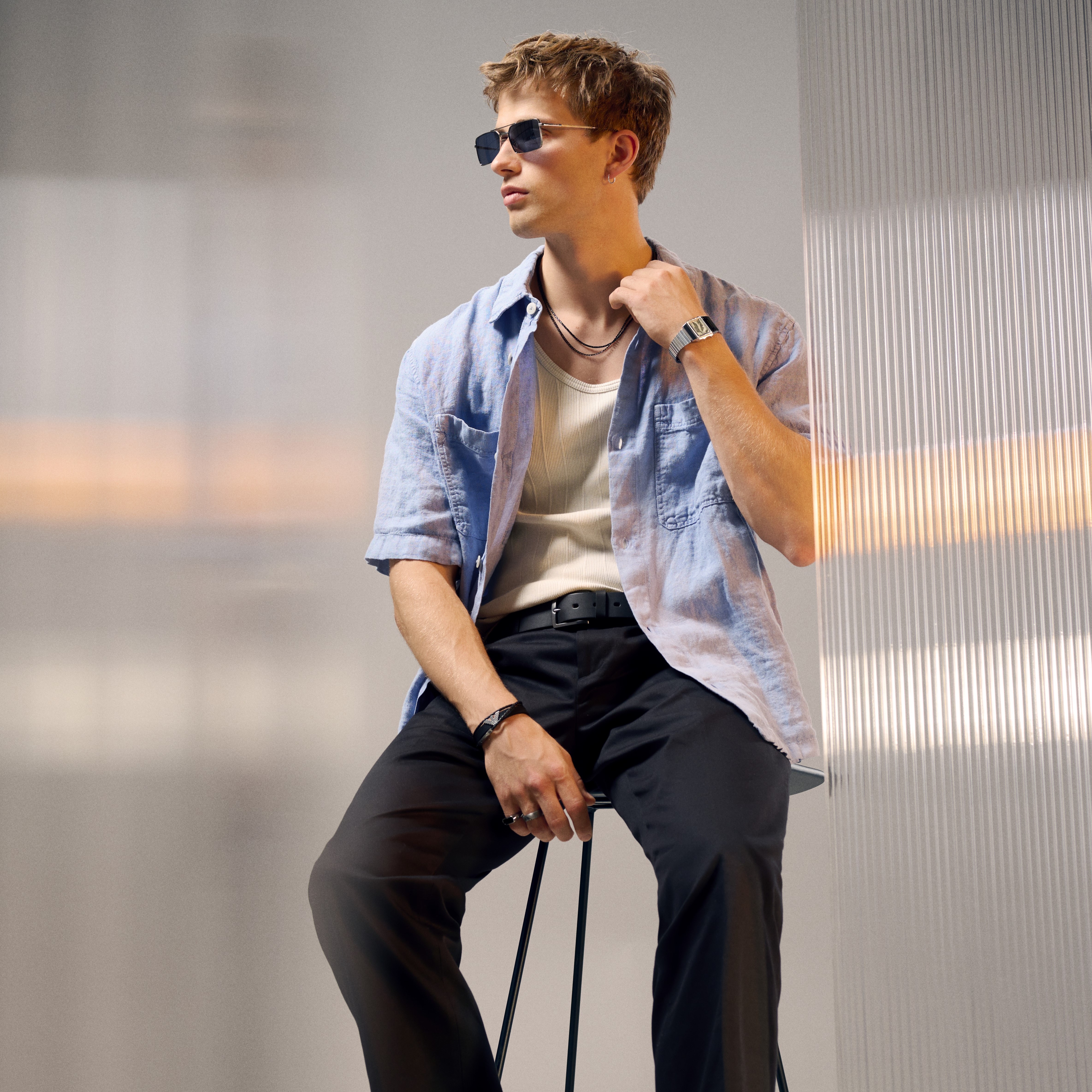 Pulsera de identificación con correa de acero inoxidable y piel negra Emporio Armani Eagle Logo - 4