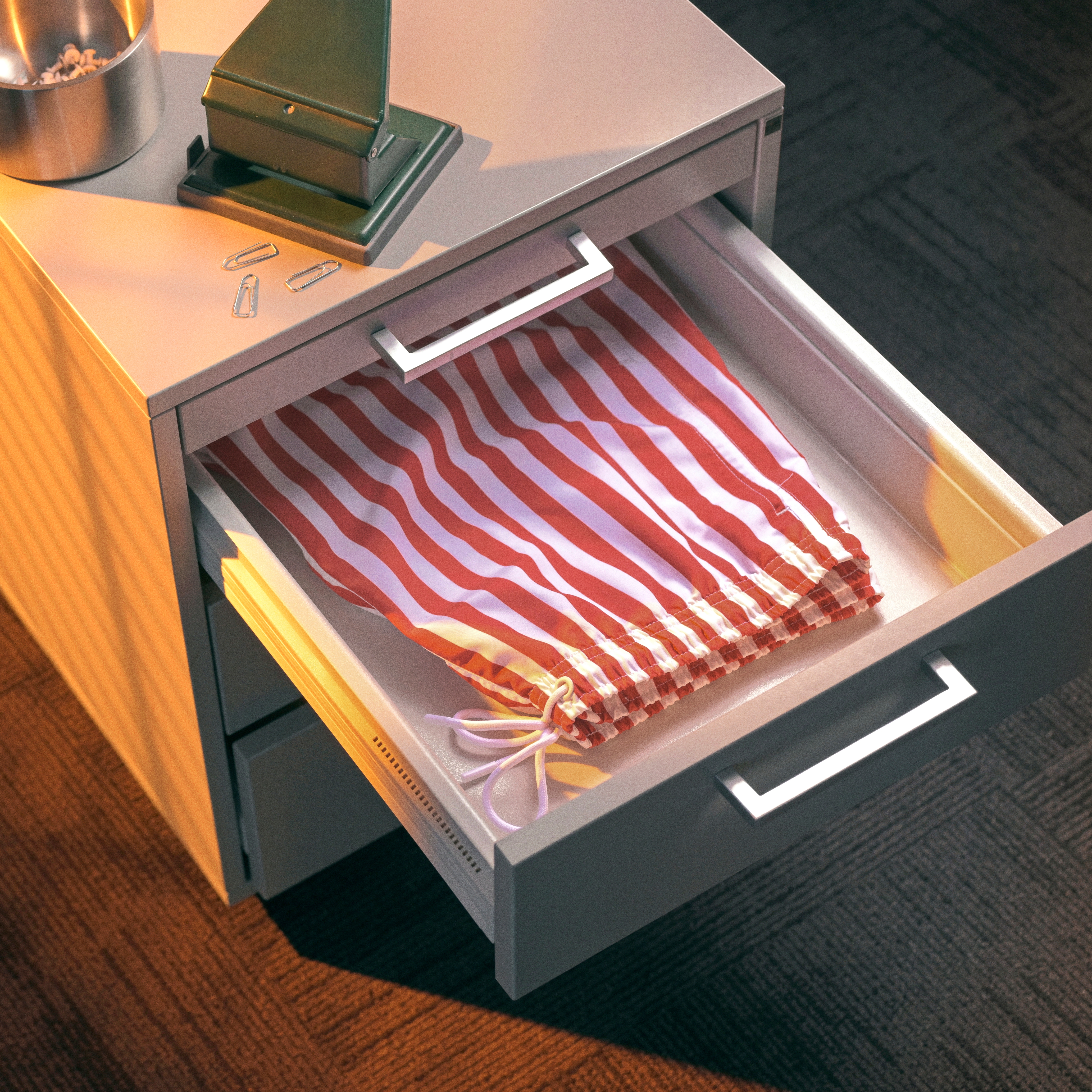 Pantaloncini mare a righe rosso e bianche - 5