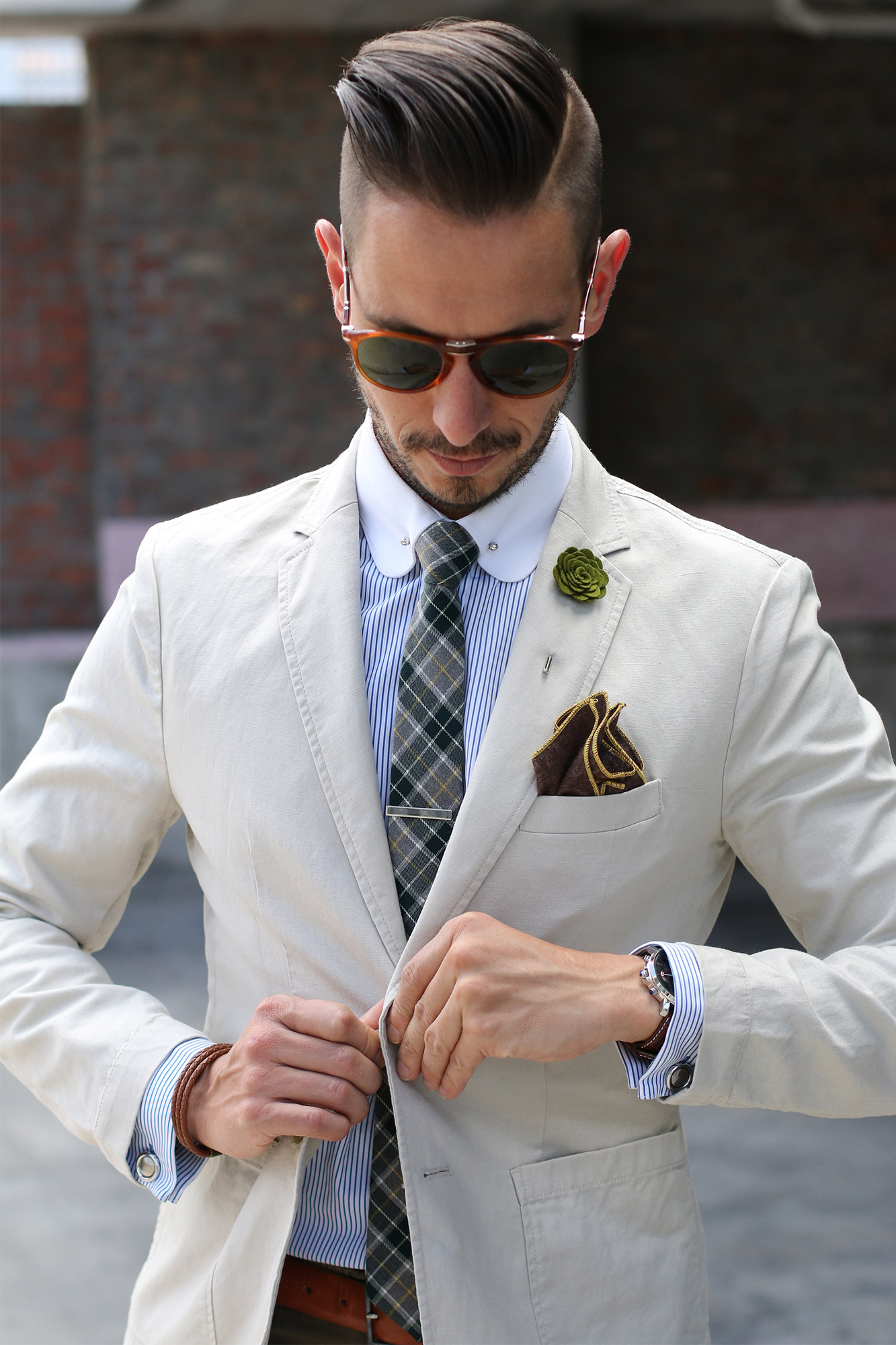 Zilverkleurige Kraagpin met Ronde Uiteinden - 4