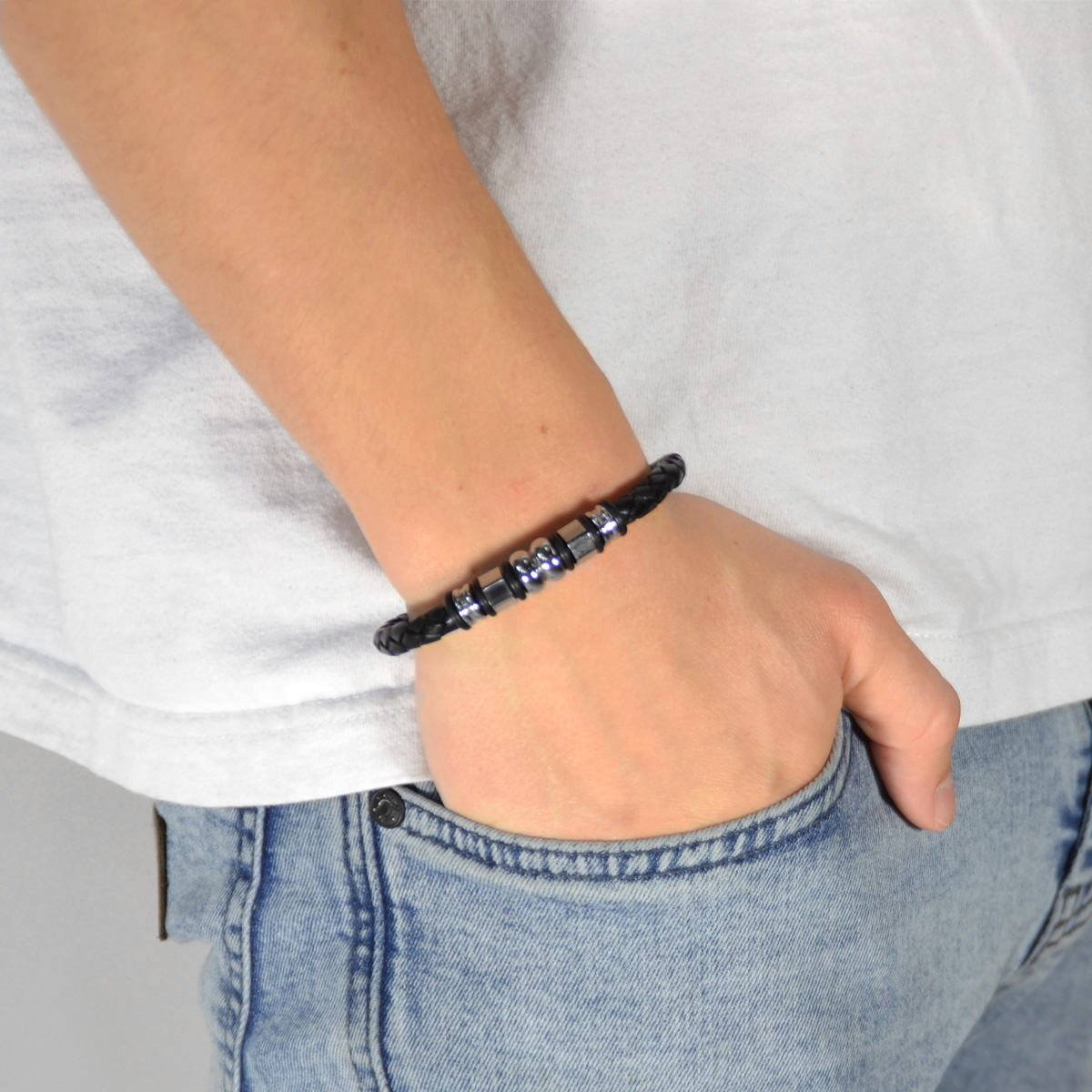 Musta Punottu Riipus Nahkarannekoru - 4