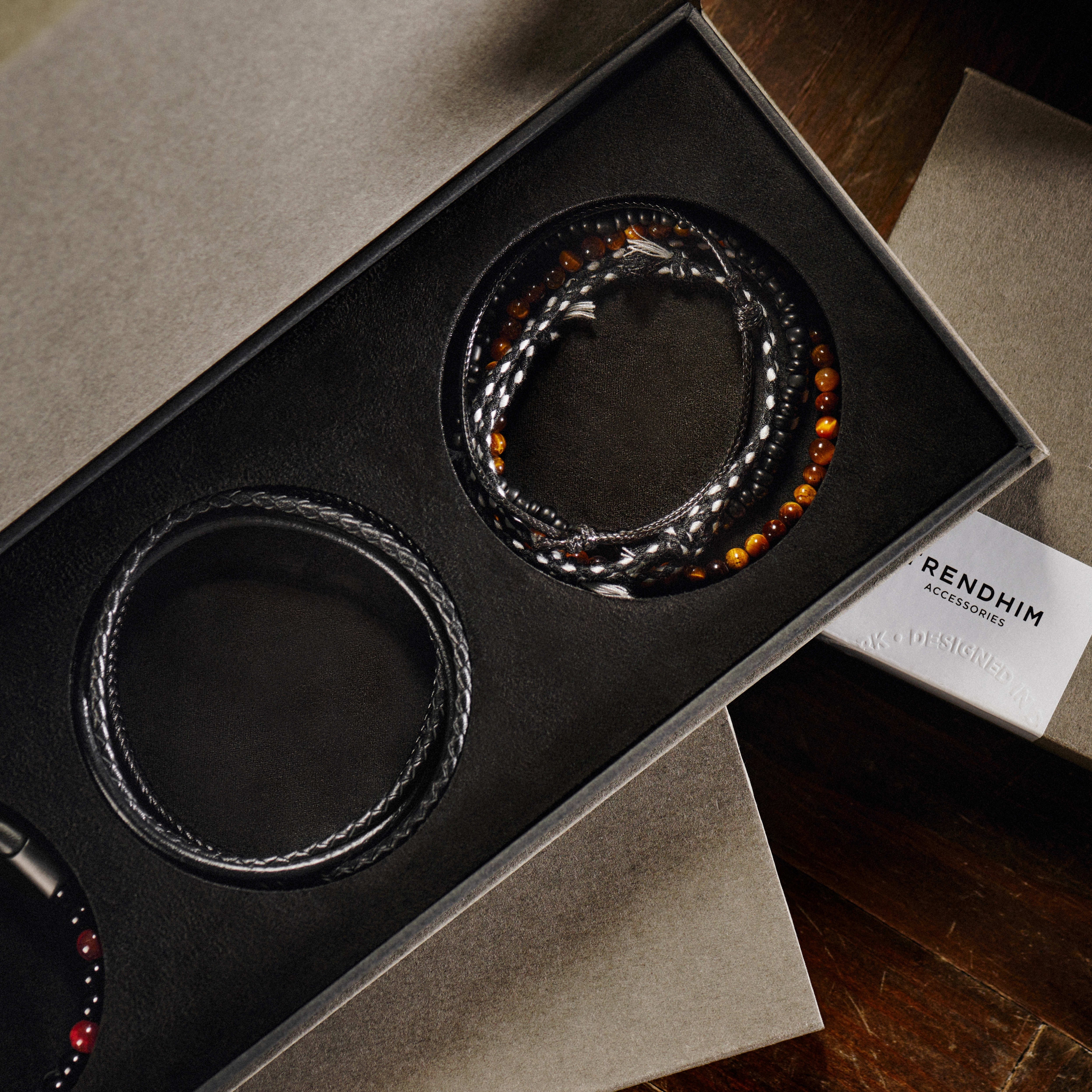 Small | Black Leather & Tiger's Eye Bracelet Gift Box - 6
