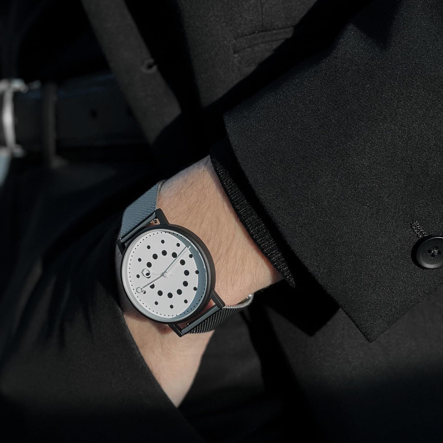 ares watch white dial