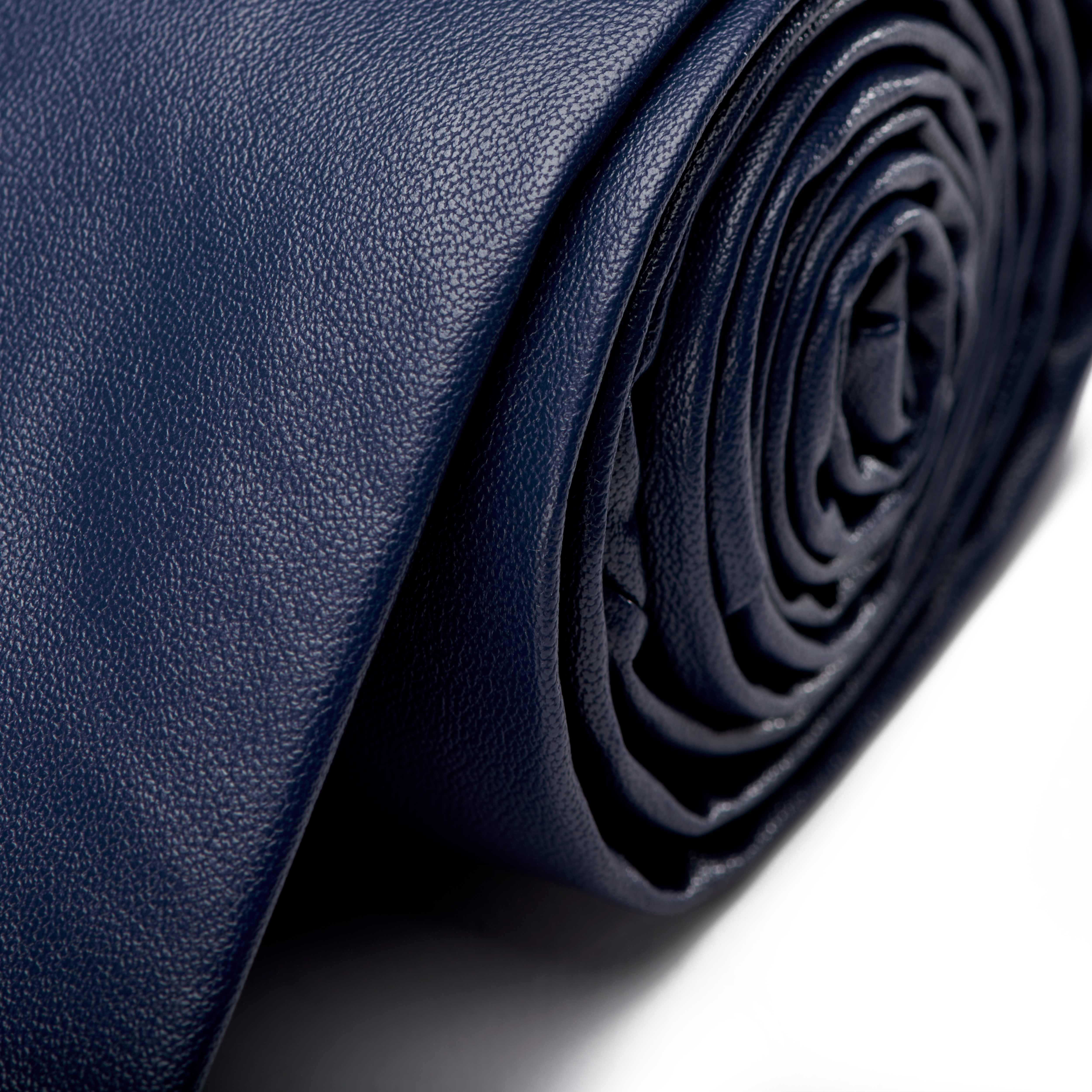 Corbata estrecha de cuero sintético azul marino - 2