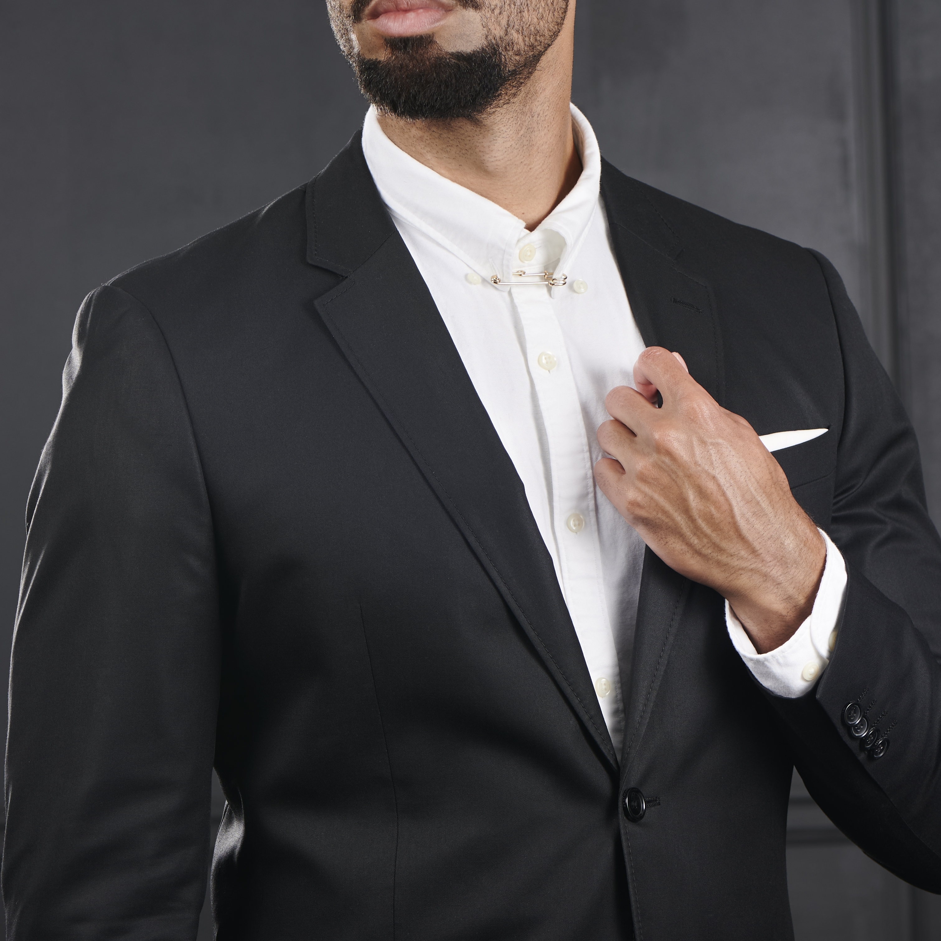 Classic Gold-Tone Collar Pin - 6