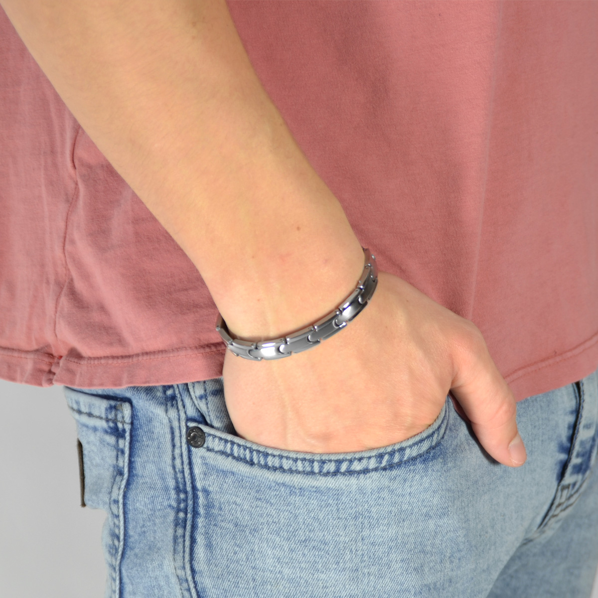 Moderni Teräsrannekoru - 3