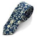 Blaue Krawatte mit Blumenmuster Blaue Krawatte mit Blumenmuster