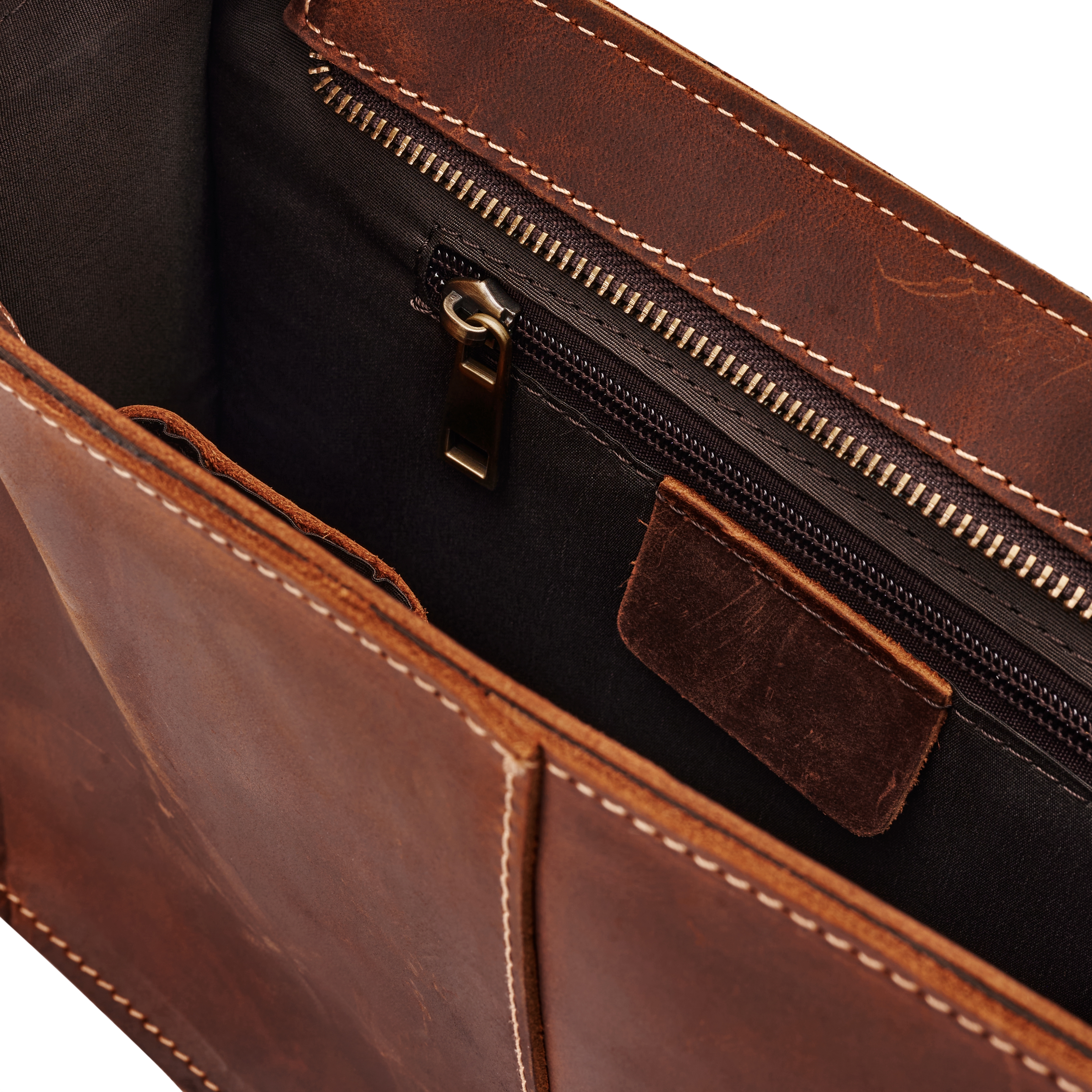 Sacoche en cuir marron foncé aspect vintage - 13