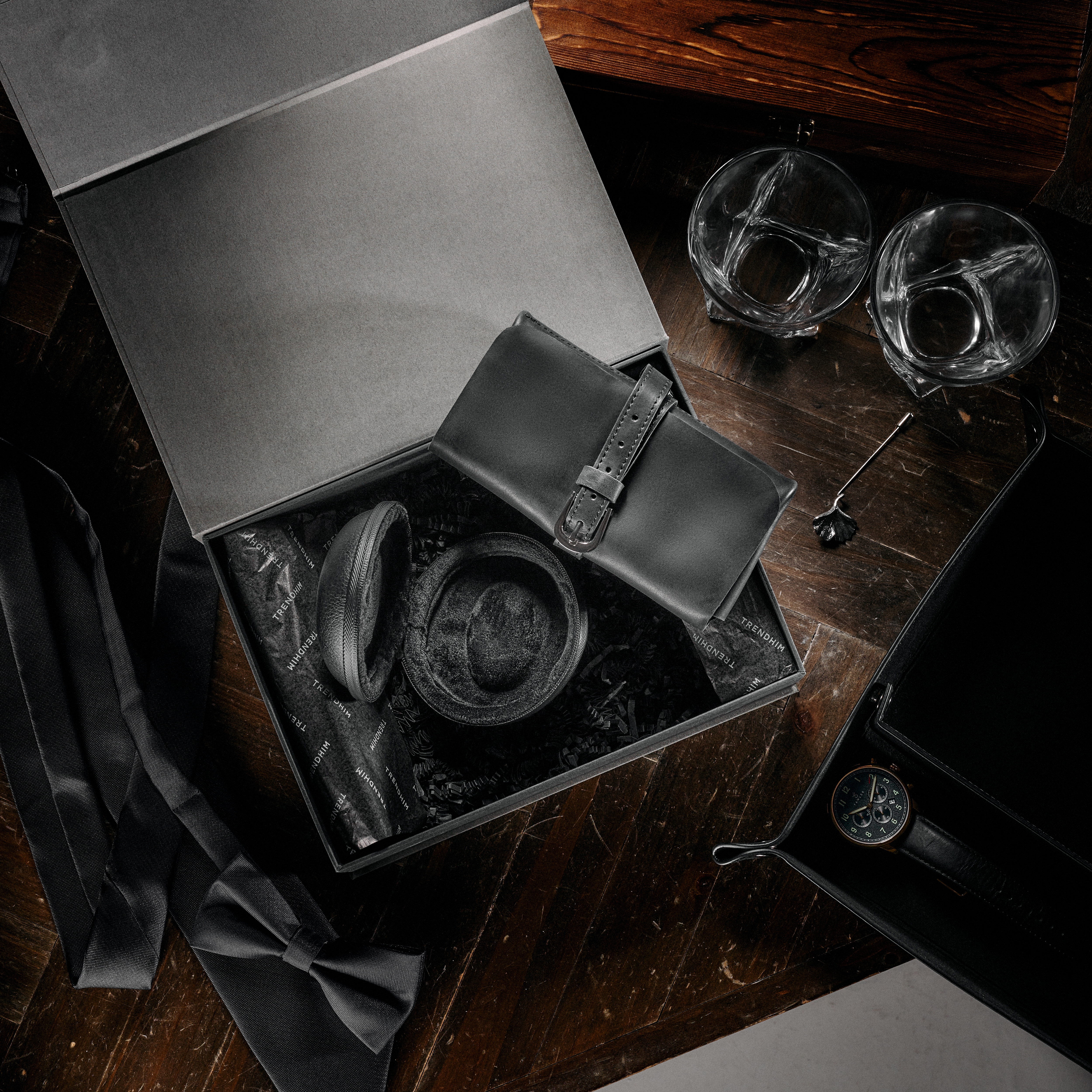 Travel Organiser Gift Box | Black Leather - 5