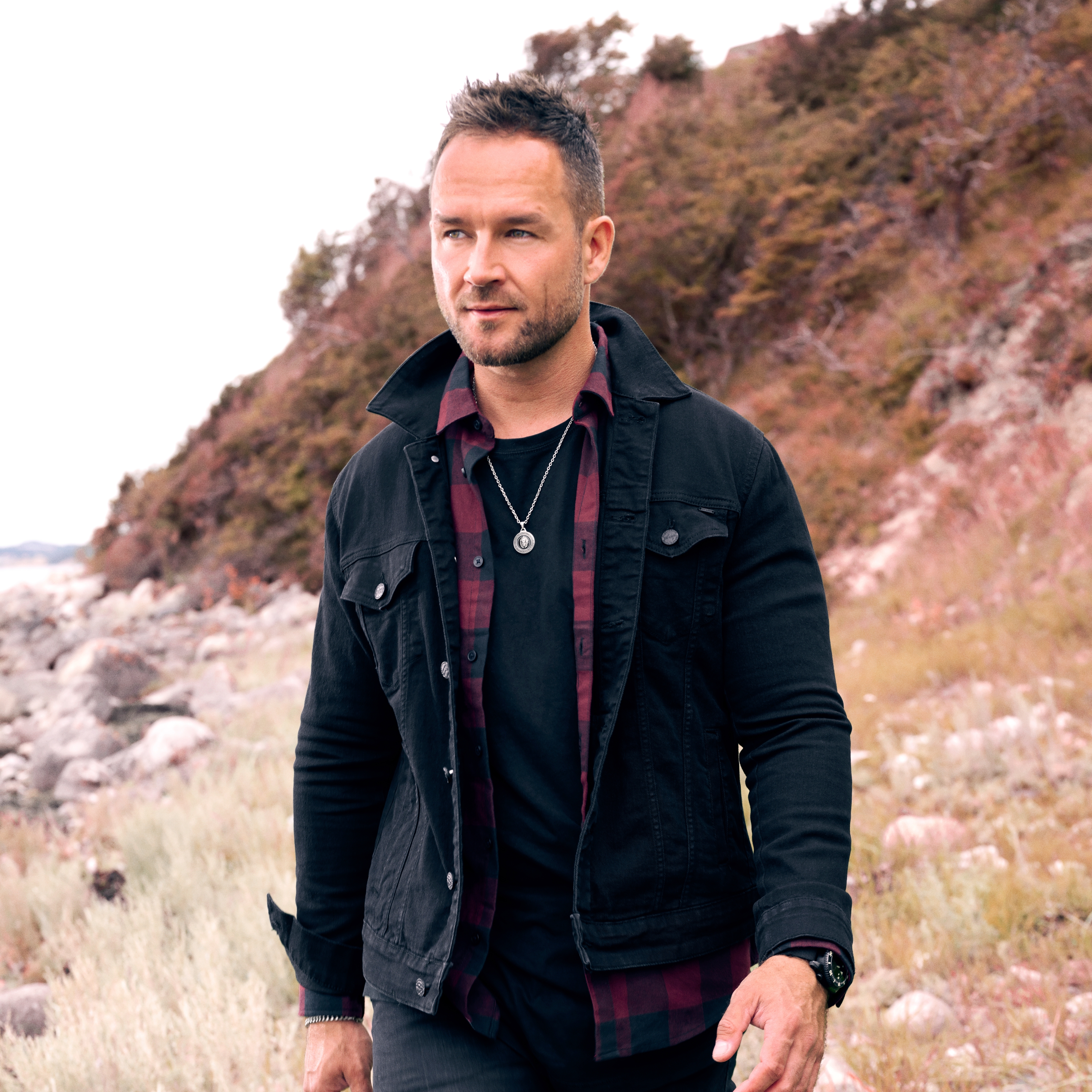 Obelius | Vintagesilverfärgat Tondohalsband med Medusa - 3