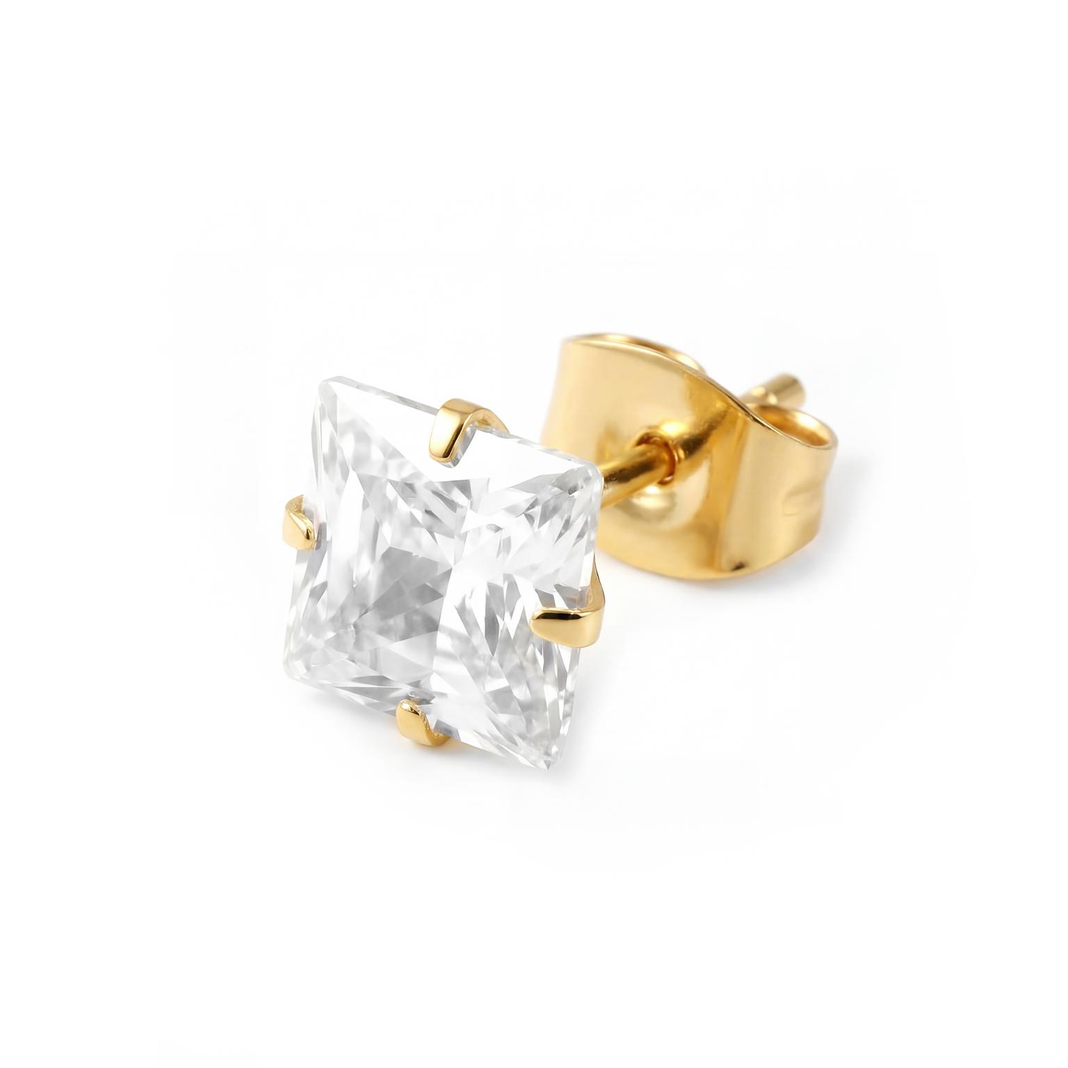 Lucid | Cercei cu șurub (stud), pătrați, din argint 925 cu aspect auriu, cu zirconiu de 6mm Lucid | Cercei cu șurub (stud), pătrați, din argint 925 cu aspect auriu, cu zirconiu de 6mm