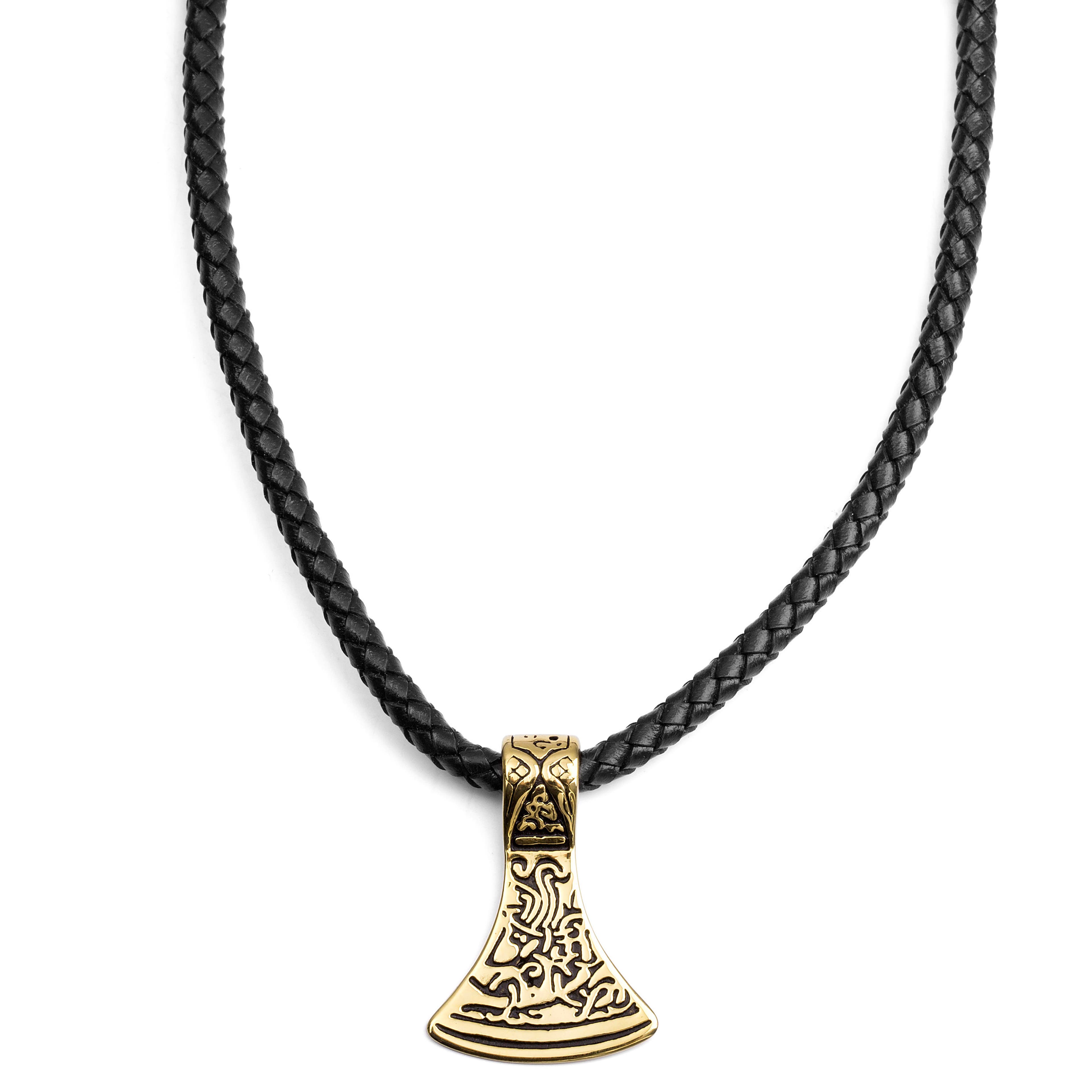 Collana norrena con rune incise dorate e cordino in pelle nera
