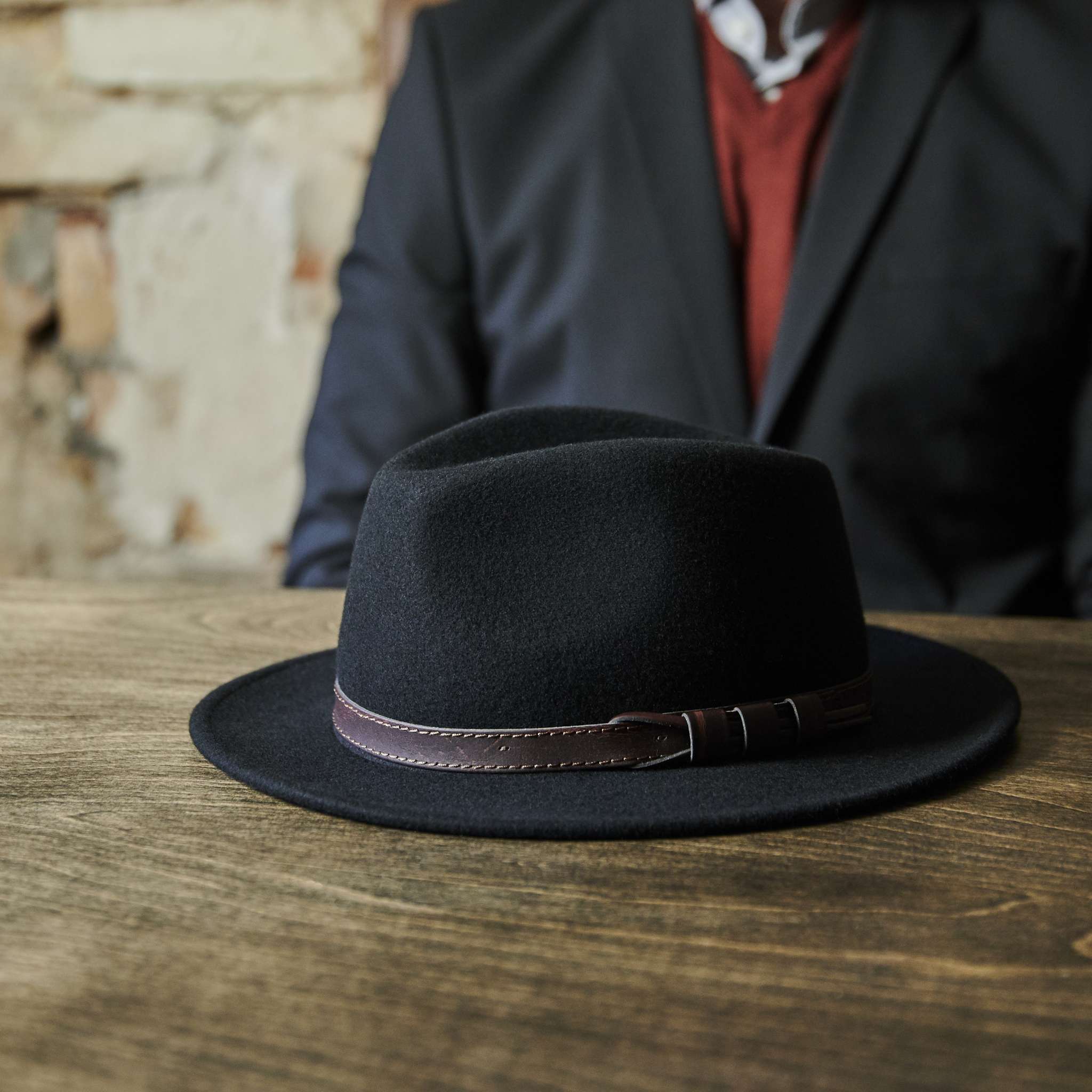Black Fitdora Gold Brim