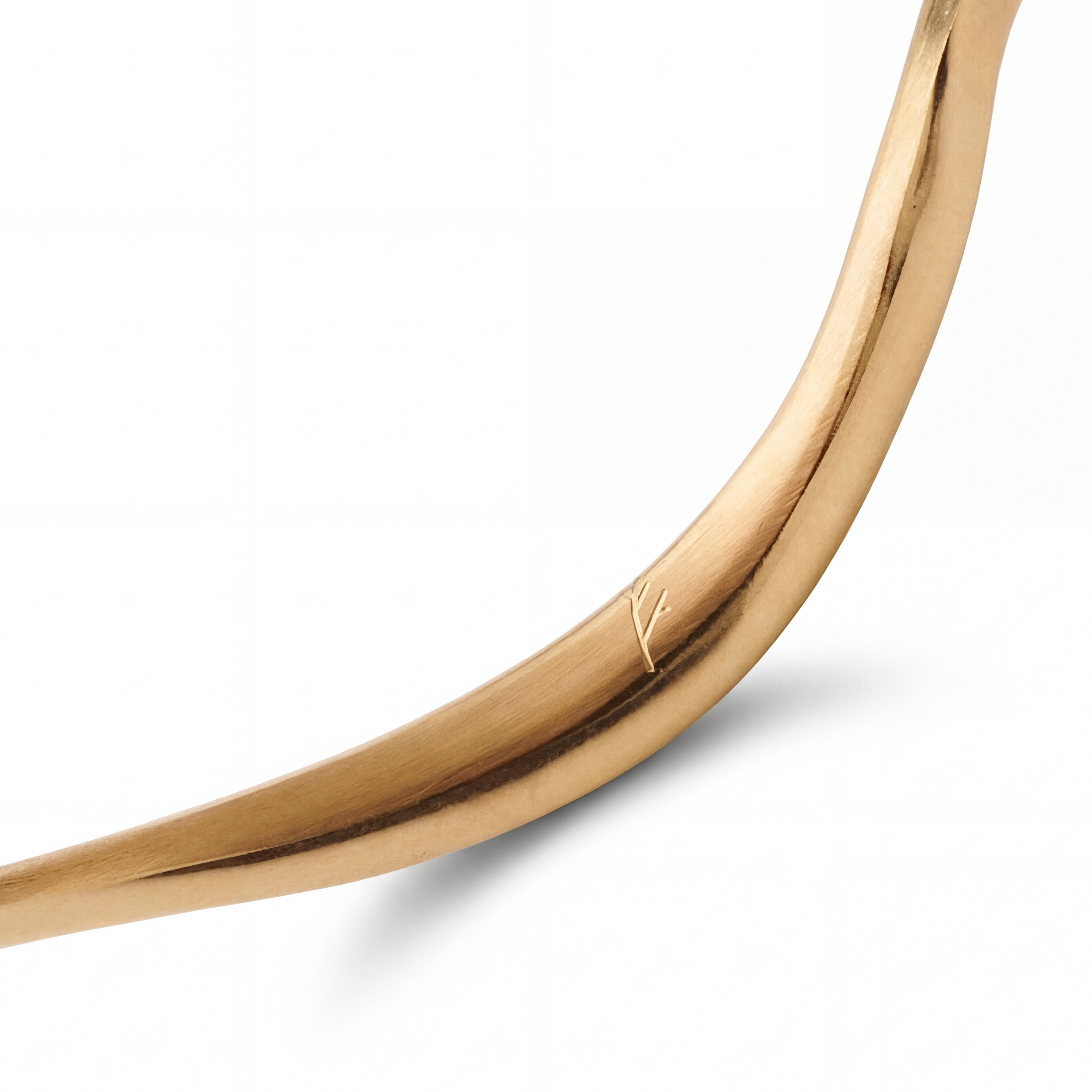 Magma | 12mm Gold-Tone Stainless Steel Wavy Cuff Bracelet - 3