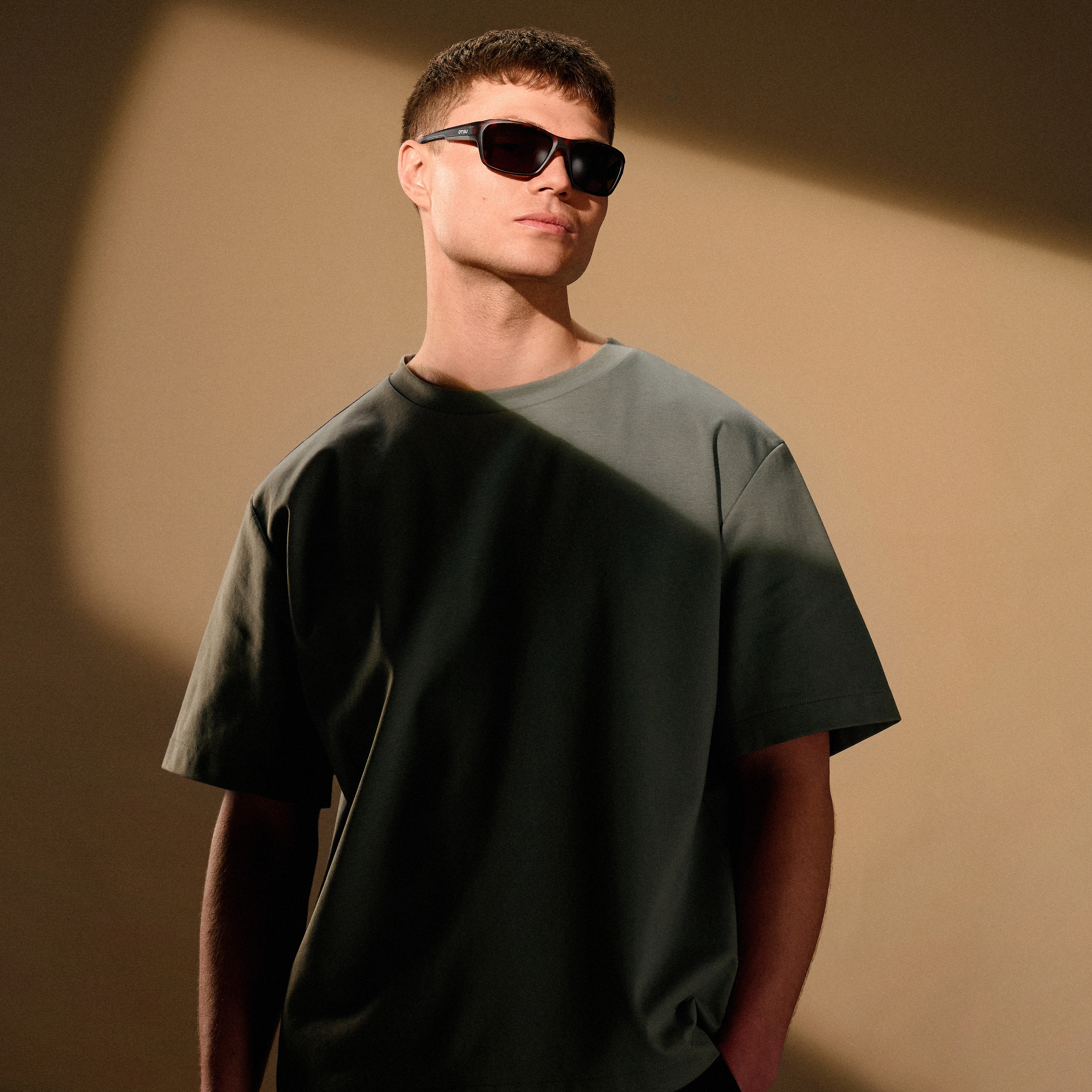 Polarisierte Schildpatt-Sportsonnenbrille mit braunen Gläsern - 5