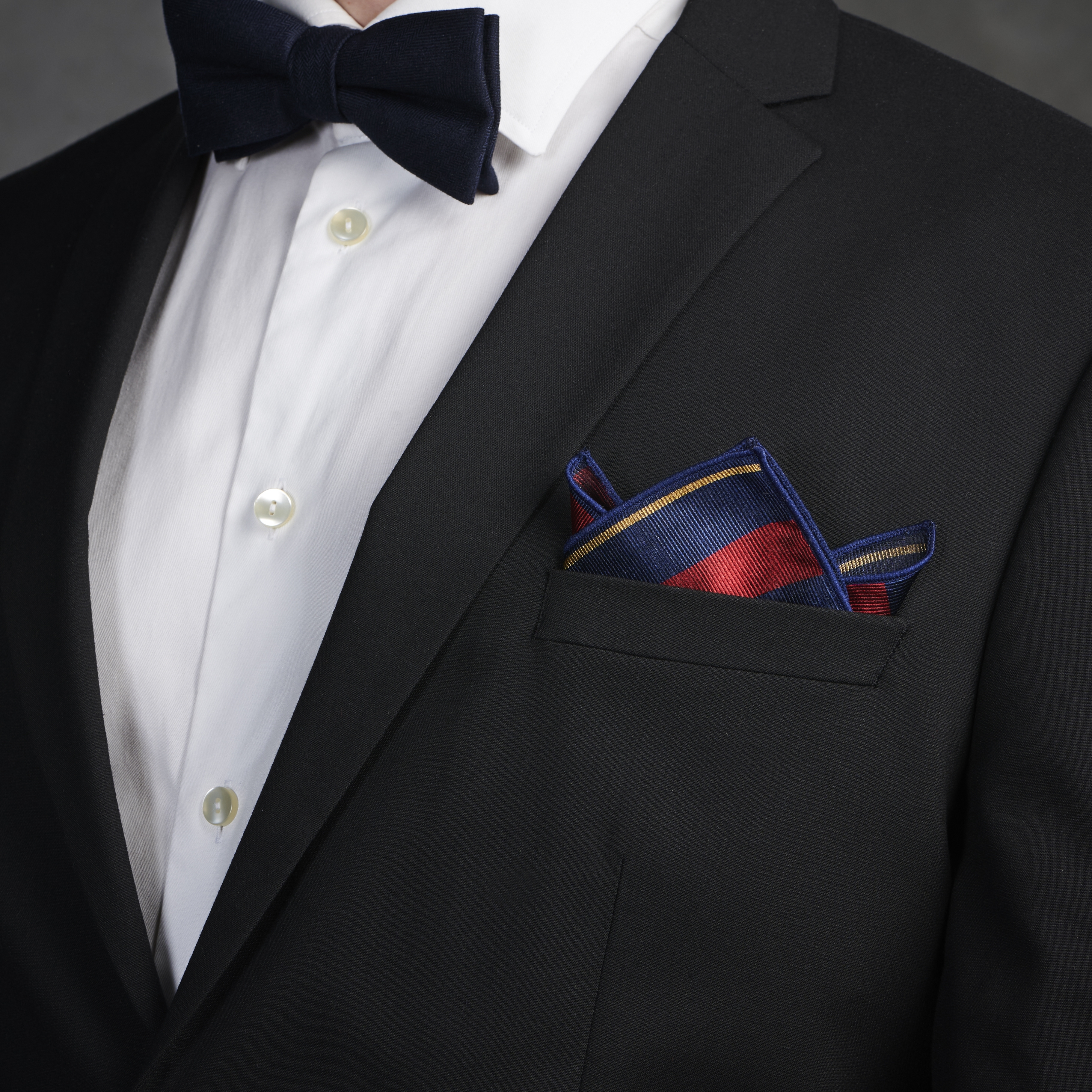 Rødt, Gyllent og Marineblått Stripet Silkelommetørkle - 3