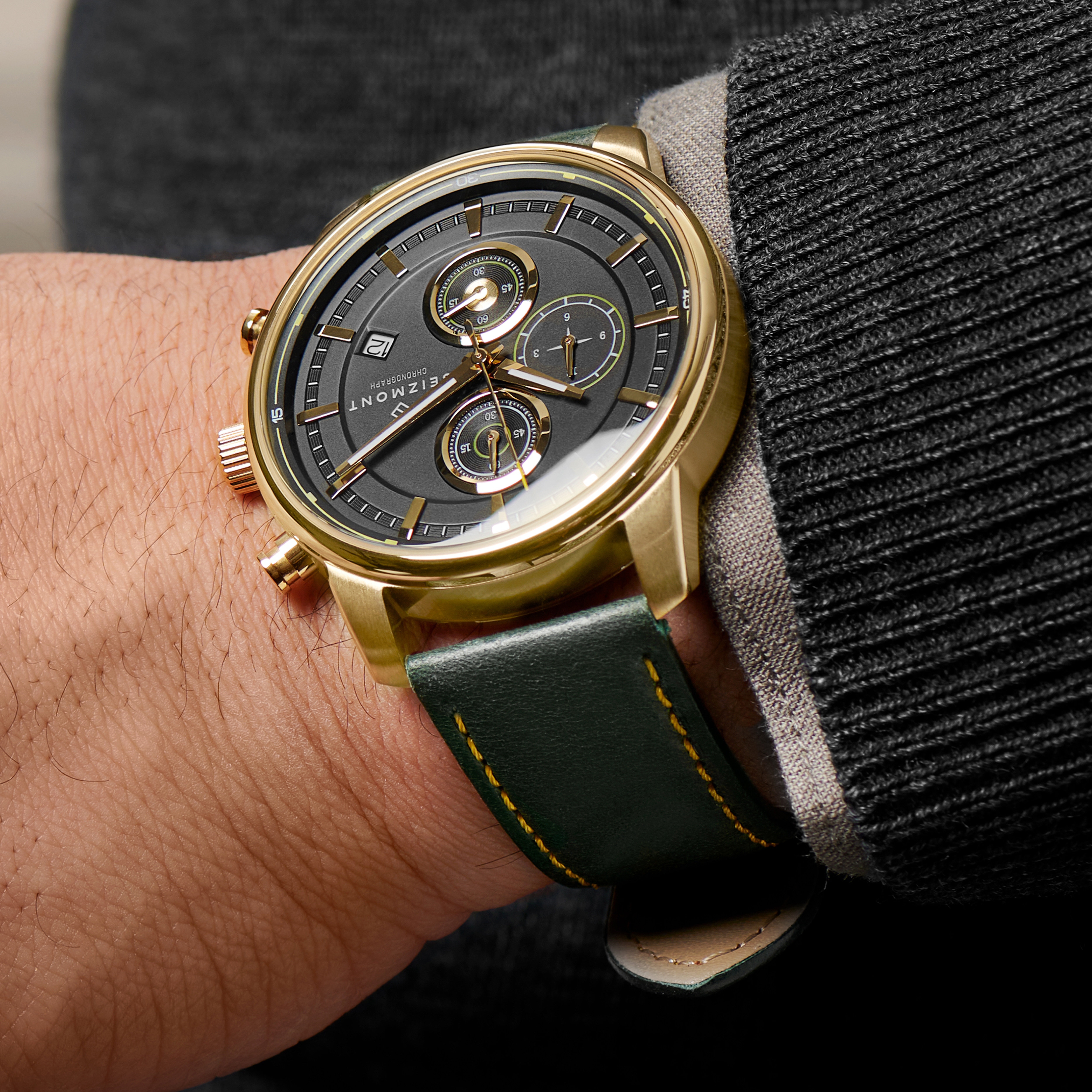 Parva | Black | Leather Chronograph & Seizmont Dial In With Strap stock! Gold-Tone | Green Watch