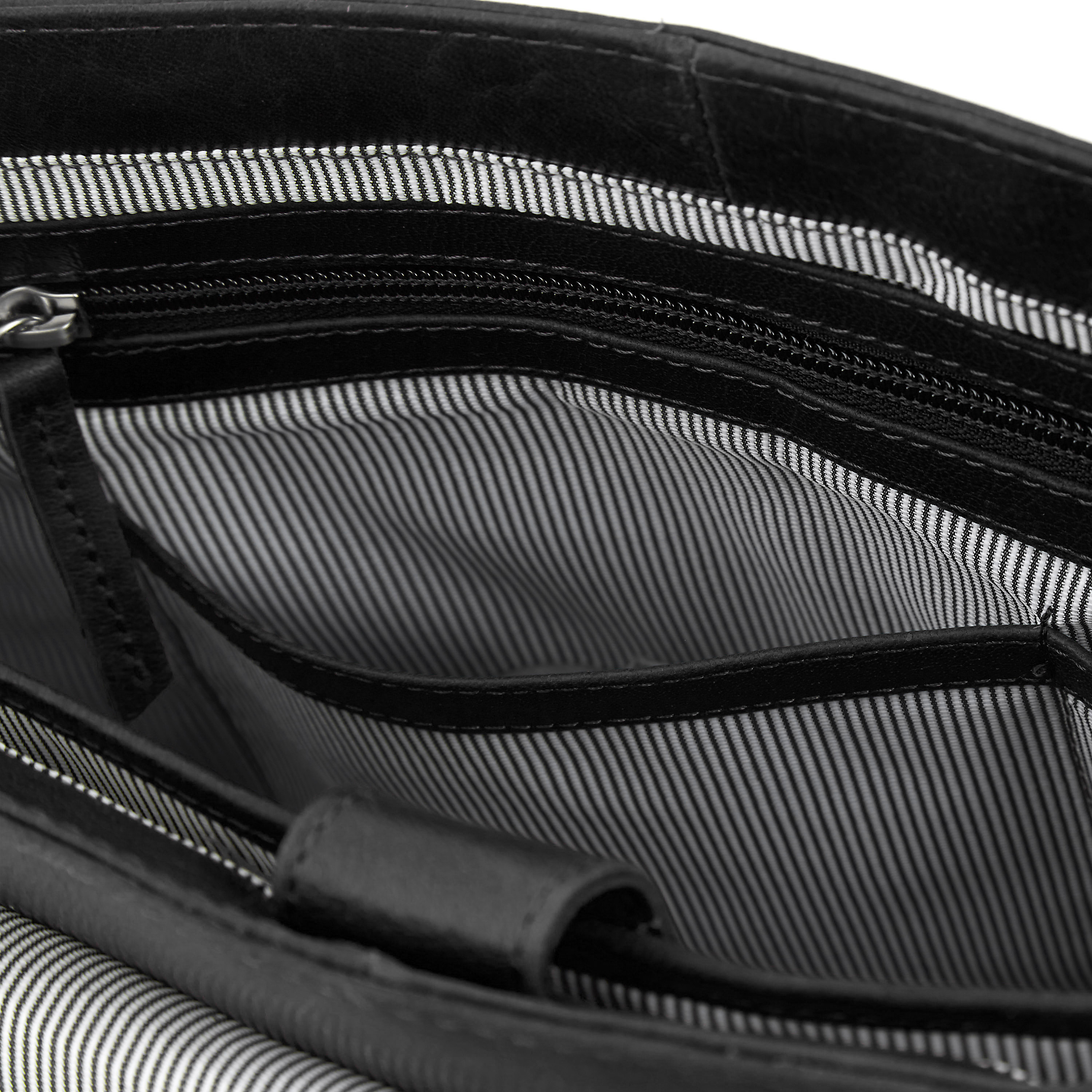 Black Classic California Shoulder Bag - 14