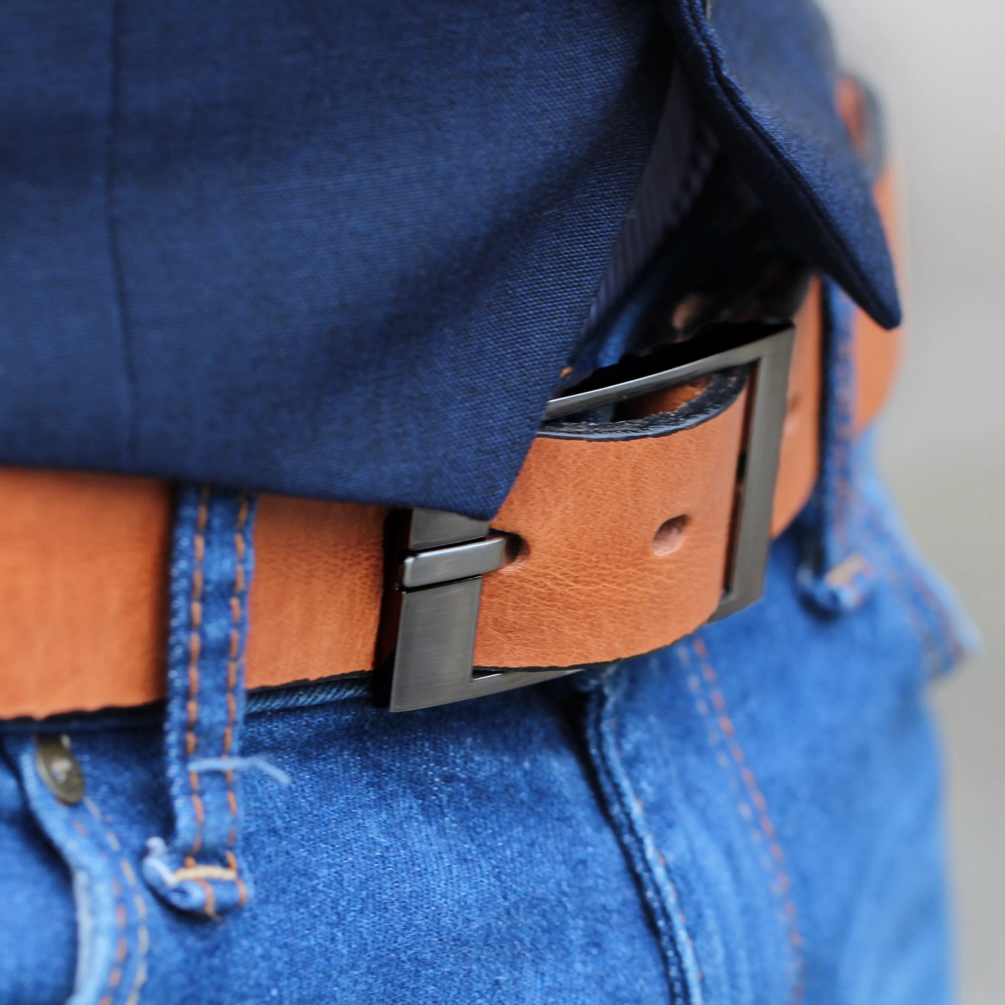 Cinturón de cuero tostado moderno - 4