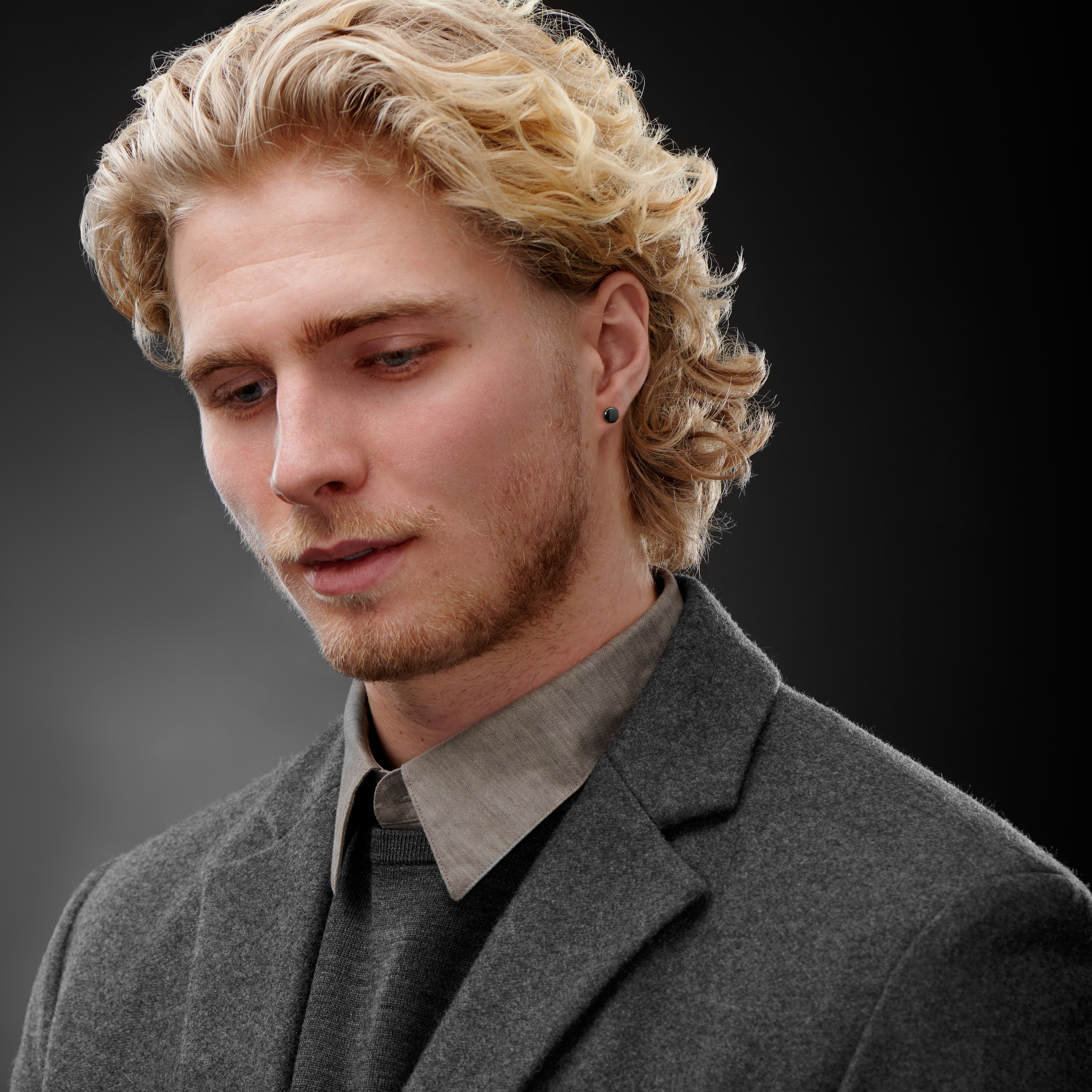 Черна стоманена кръгла обица с щифт 6 мм - 4