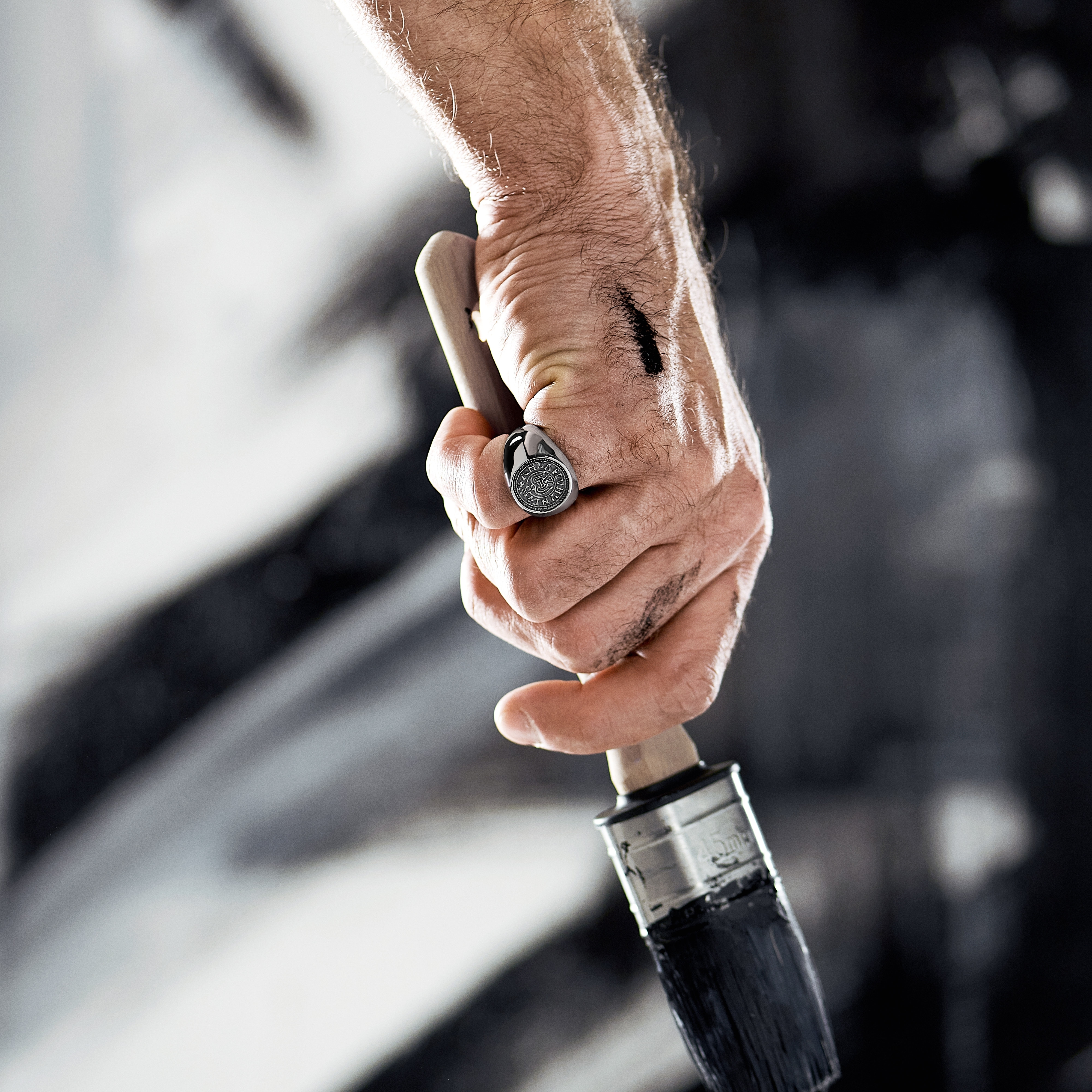 Aras | Silver-tone Stainless Steel Raven Penny Pinky Signet Ring - 2