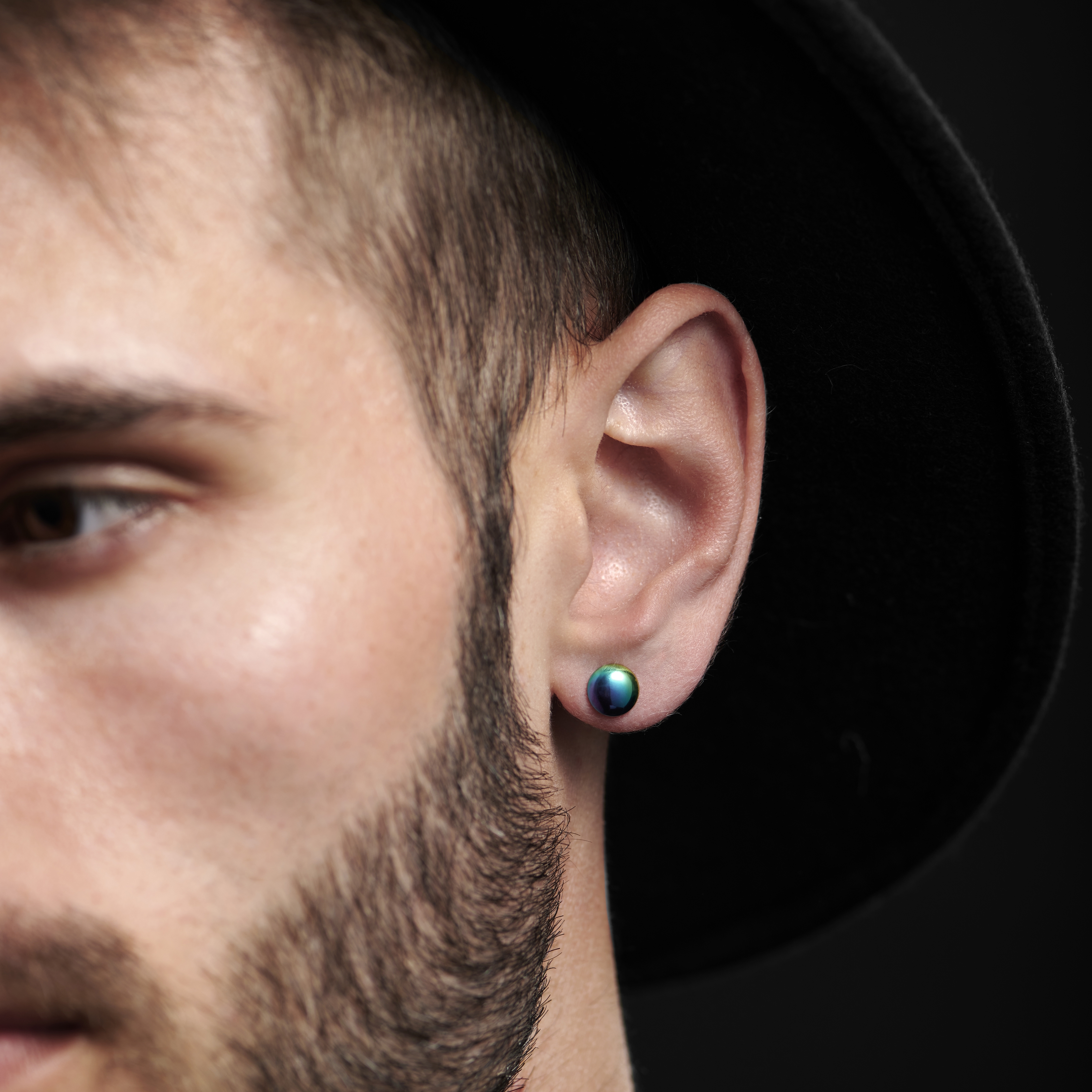 Sentio | 8 mm Regnbuefarget Stud Øredobb av Rustfritt Stål - 4