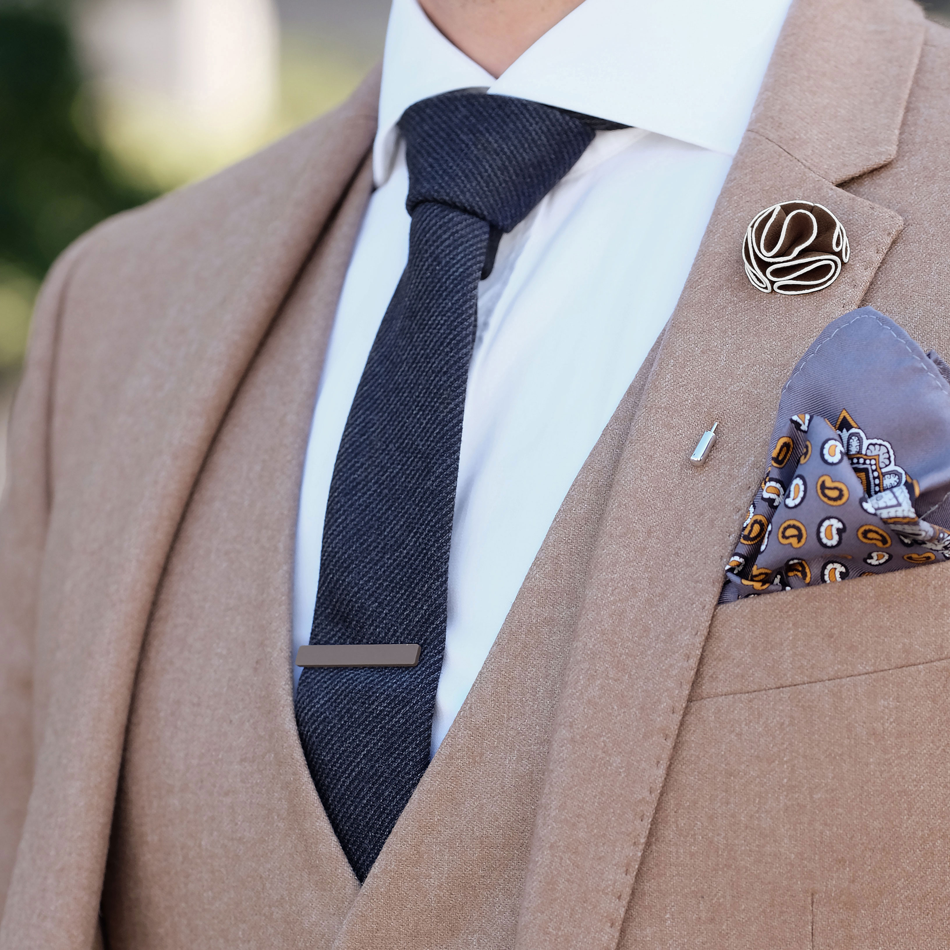 Flor de solapa camelia marrón oscuro - 4