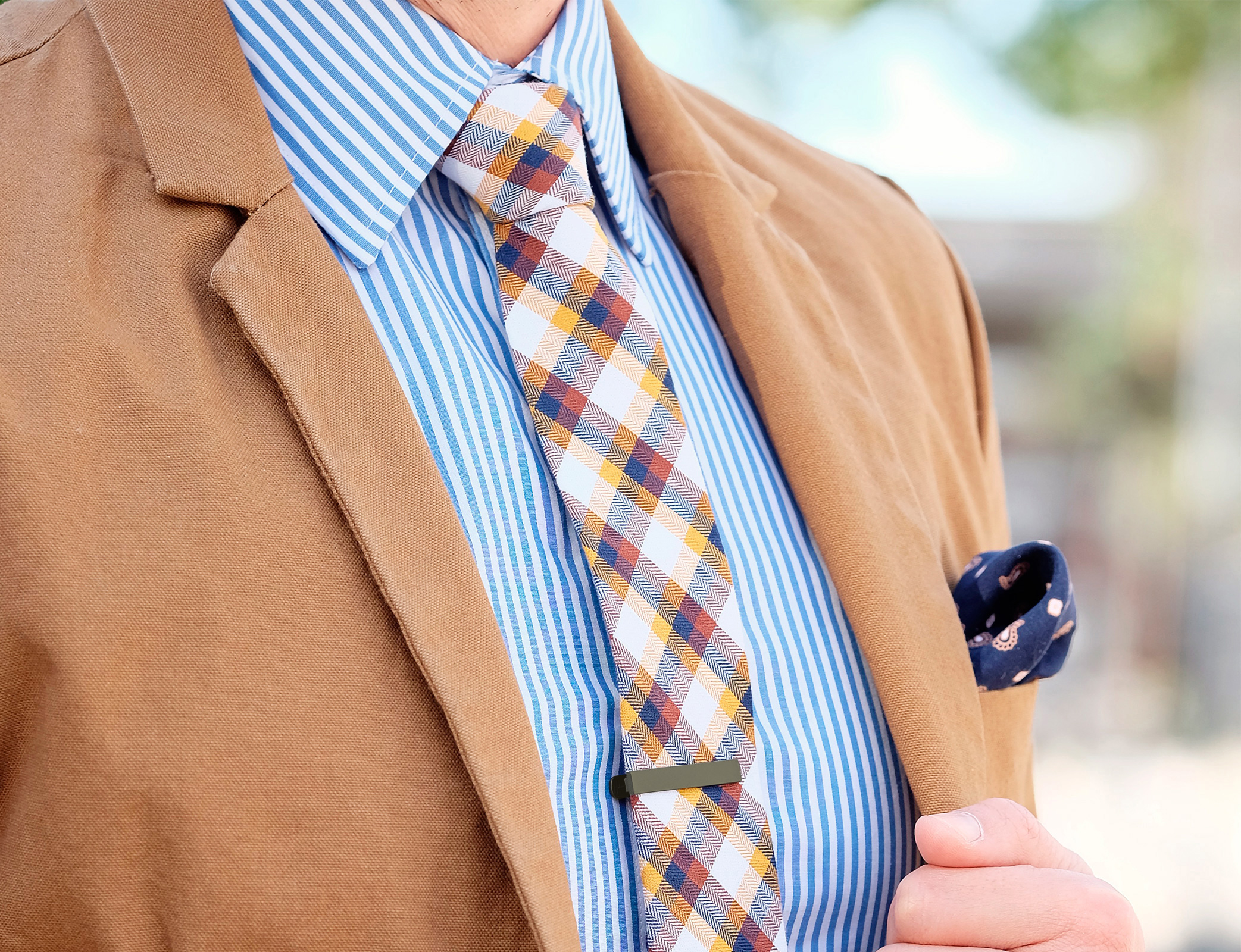 Pasador de corbata corto cuadrado caqui - 5