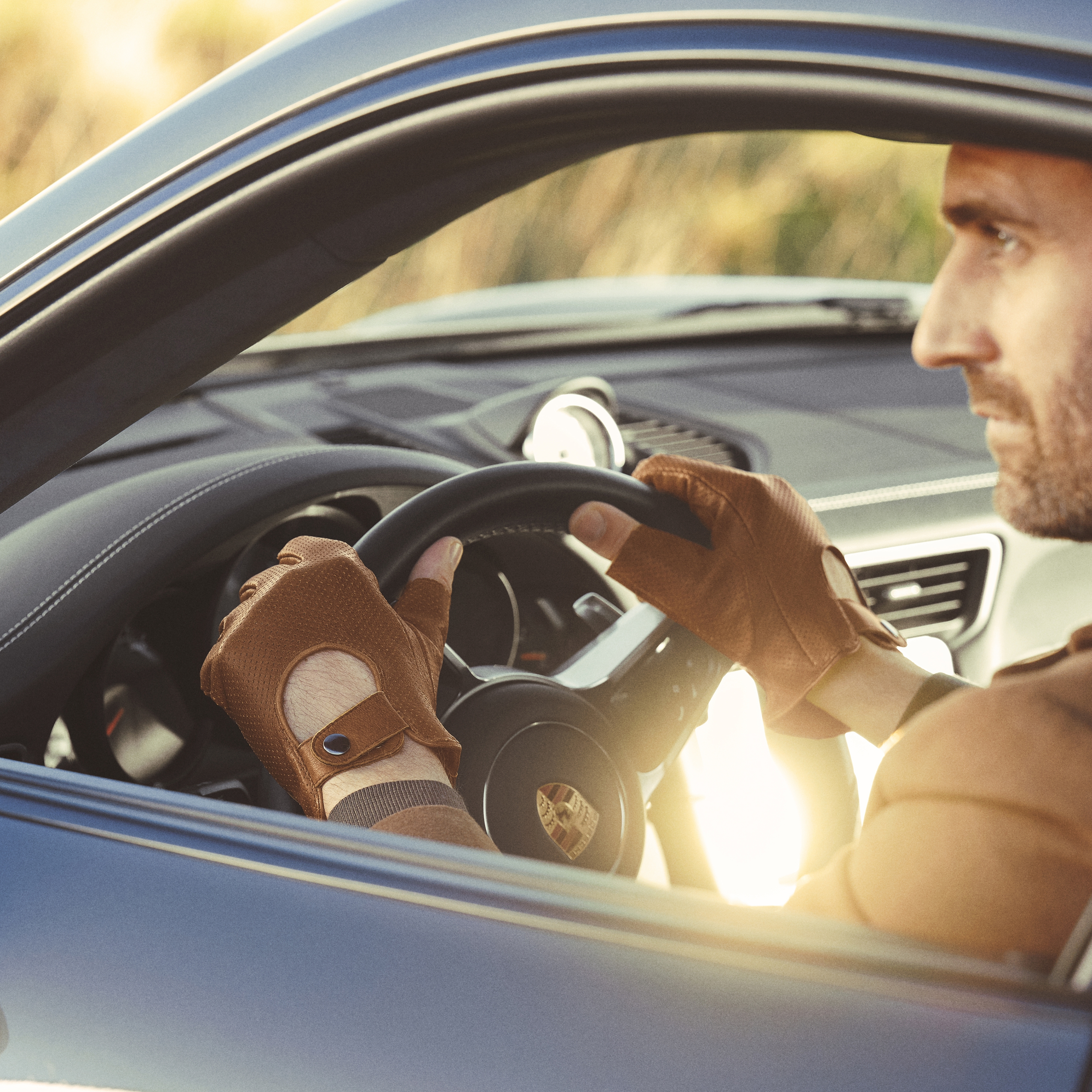 True Brown Fingerless Sheep Leather Driving Gloves - 5