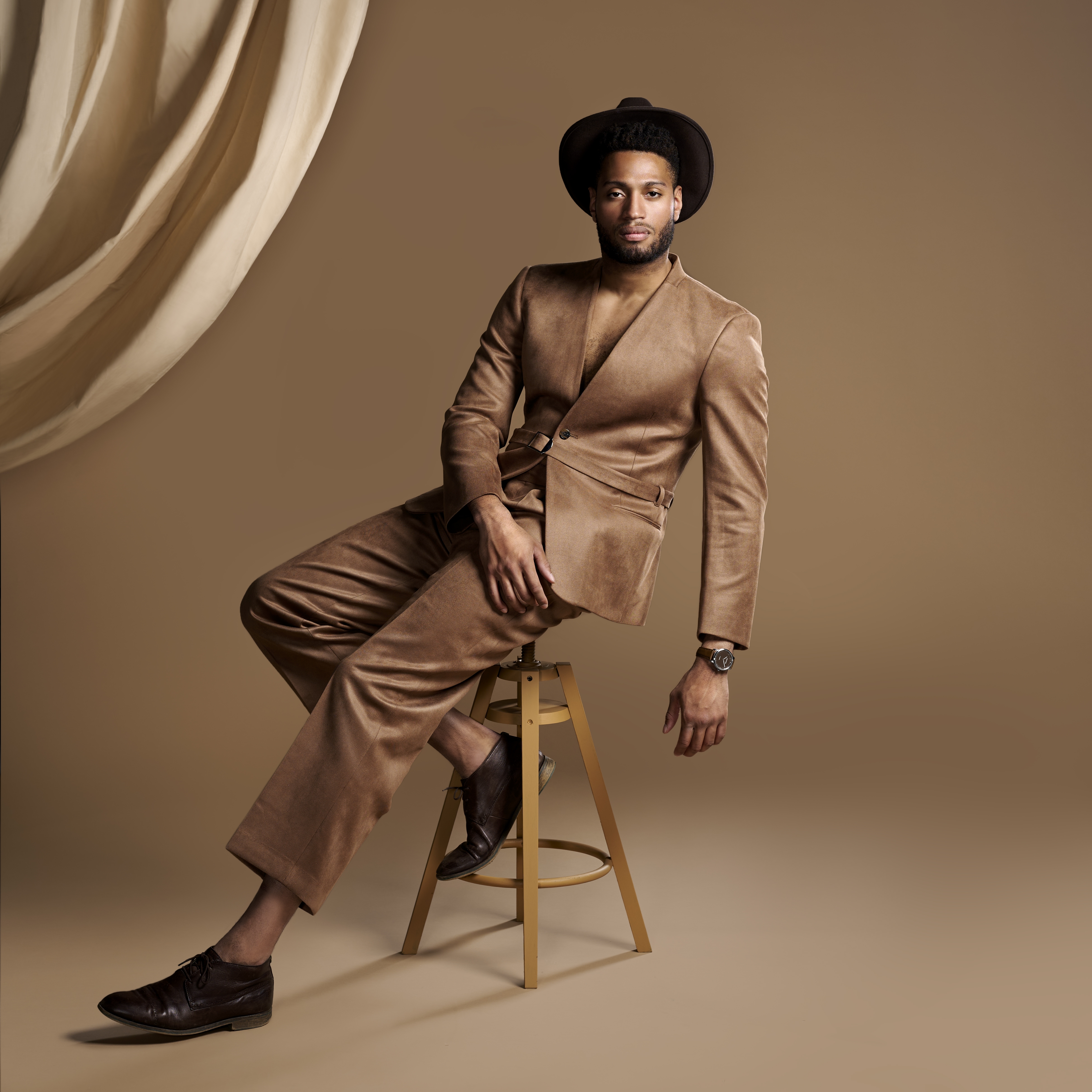 Colornetic | Uhr aus gebürstetem Stahl mit Farbwechsel - 4