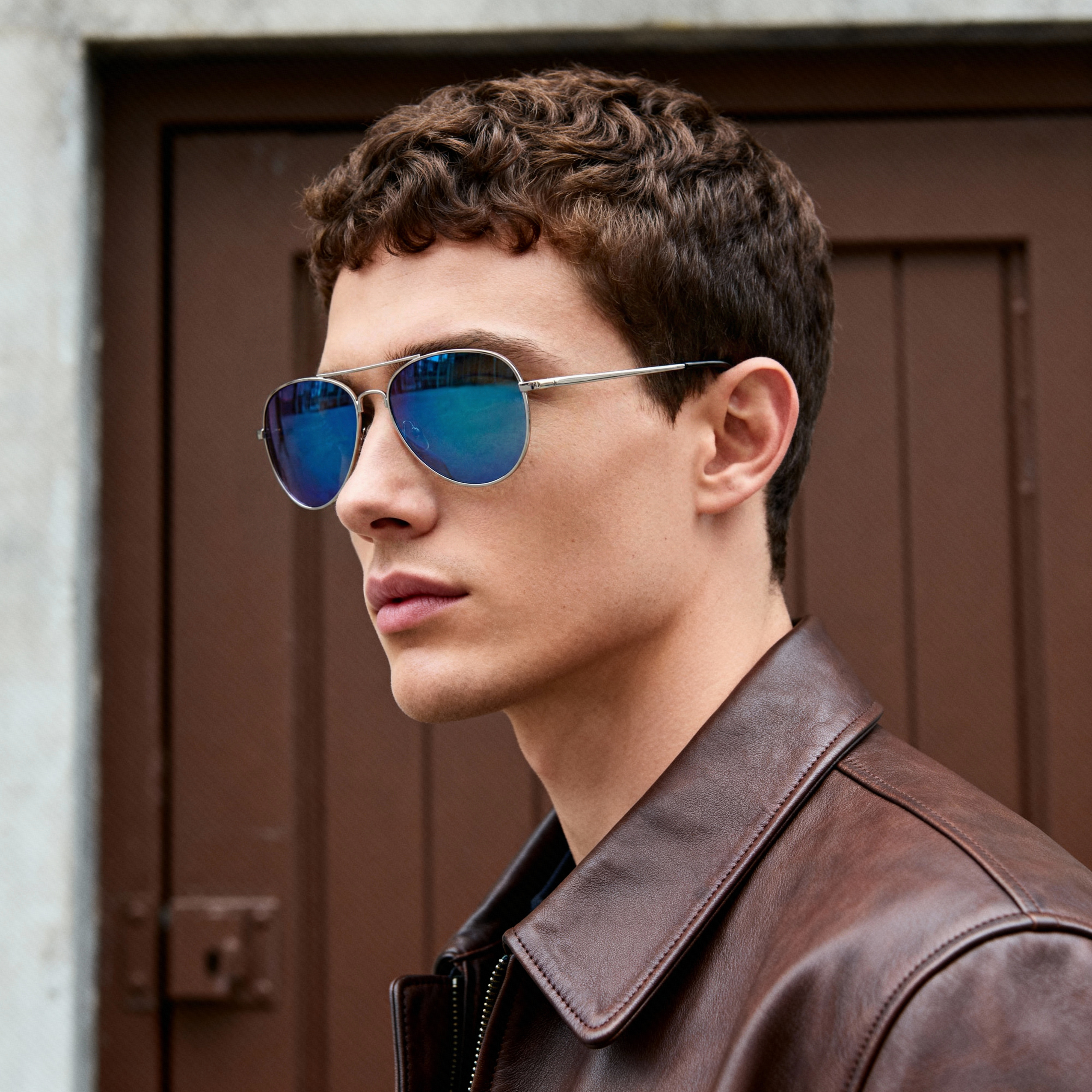 Ochelari de soare stil aviator de culoare argintie cu lentile oglindite albastre - 2