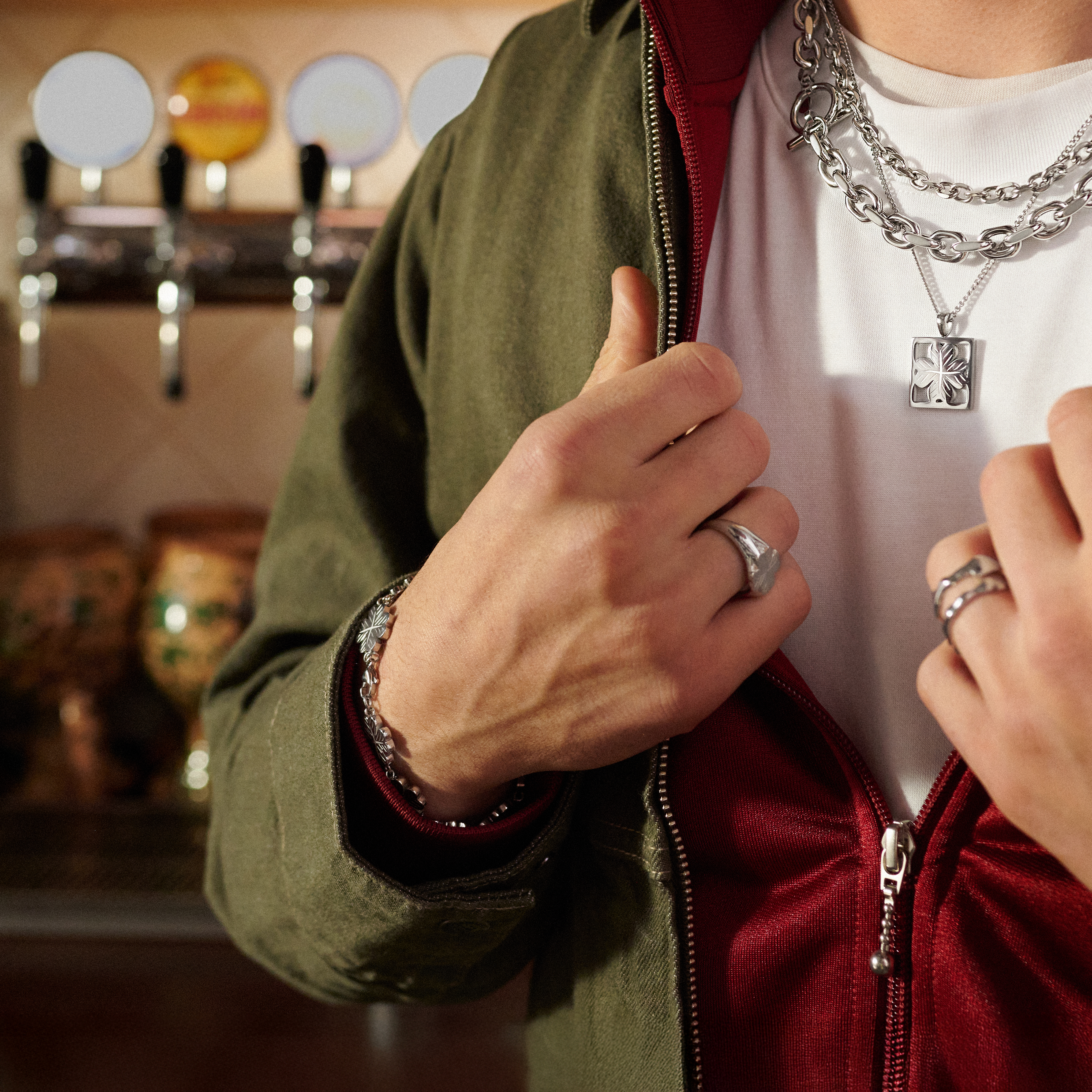 Clover | Ezüst tónusú rozsdamentes acél lóhere karkötő 15 mm - 4