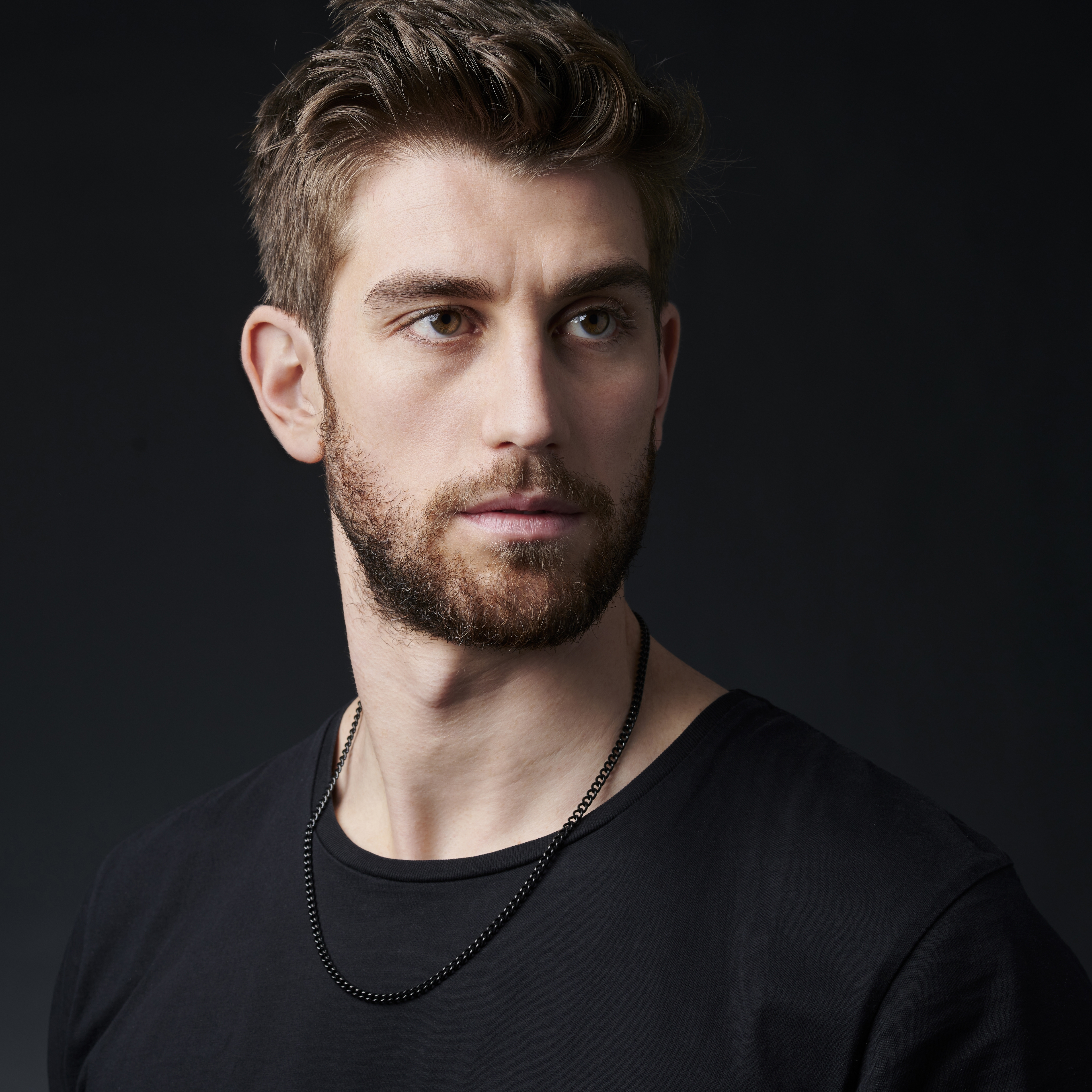 Черна верижка 4 мм - 5