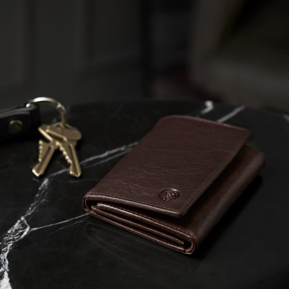 hover: Montreal | Maple Brown RFID Leather Wallet hover: Montreal | Maple Brown RFID Leather Wallet