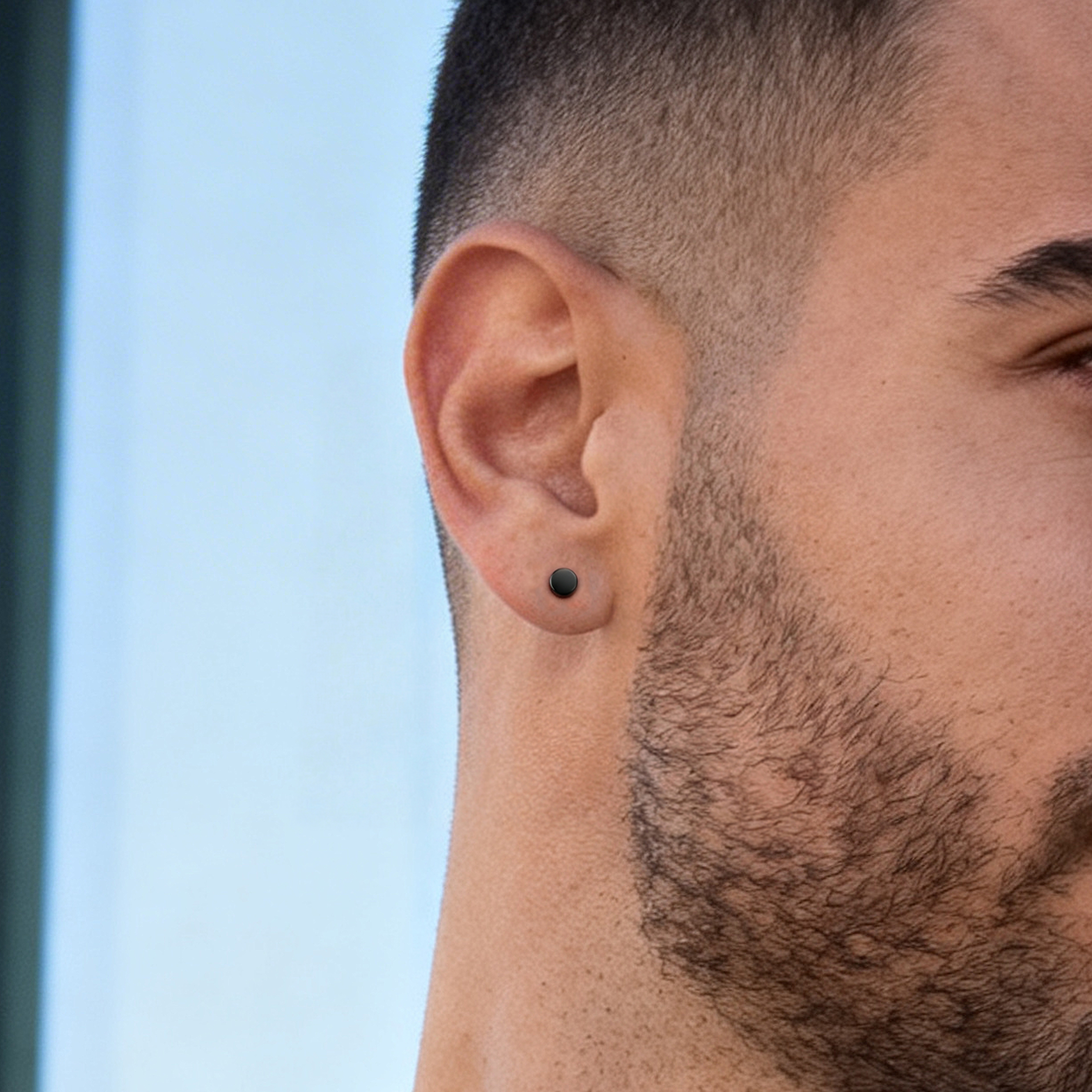 Fekete hamis bedugós fülbevaló - 4 mm - 4