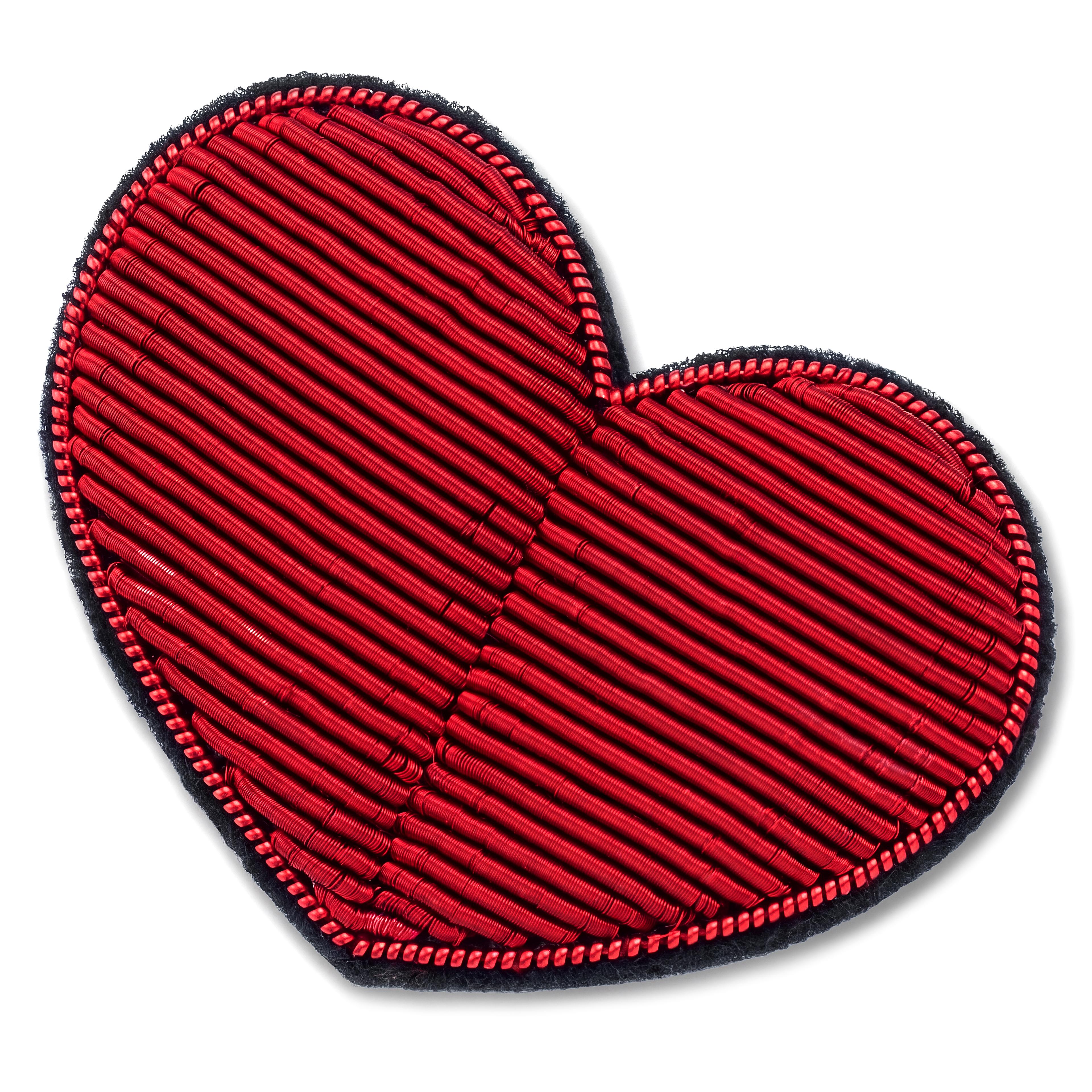 The Intro | Love Embroidered Brooch The Intro | Love Embroidered Brooch