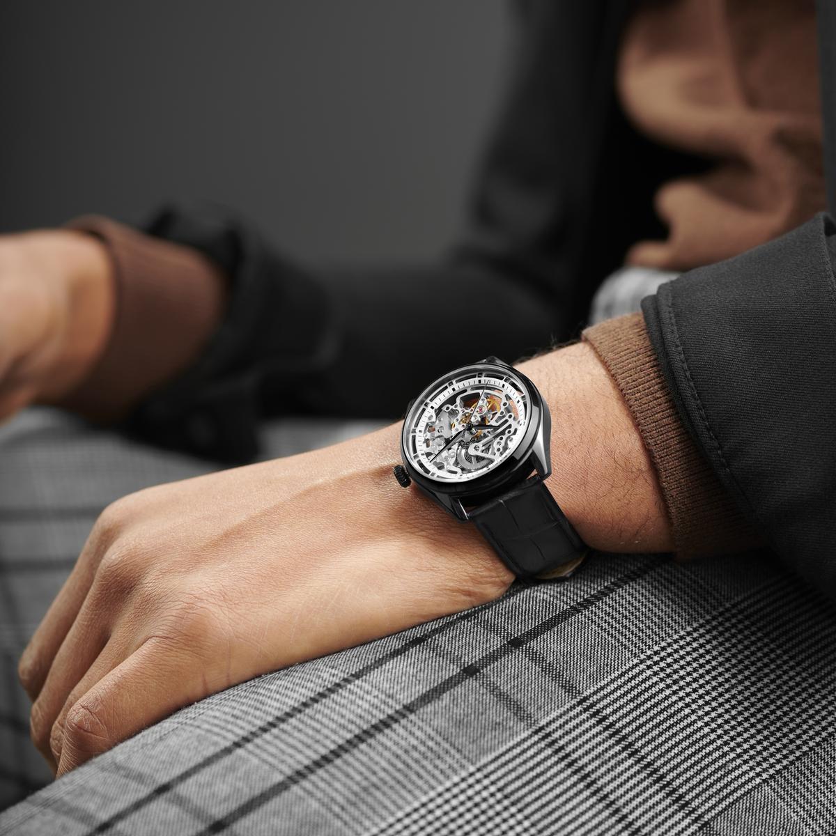 Stuart. Watch Stuart Motus Automatic Skeleton Watch | In stock! | Seizmont