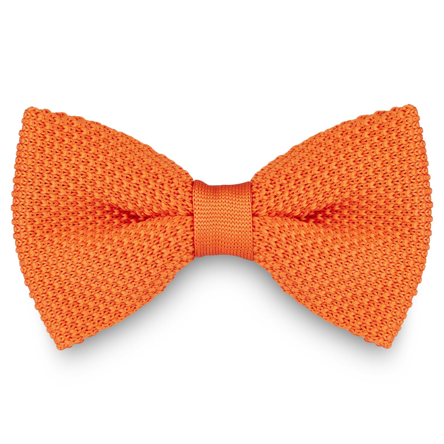 Pletený motýlik v oranžovej farbe Pletený motýlik v oranžovej farbe
