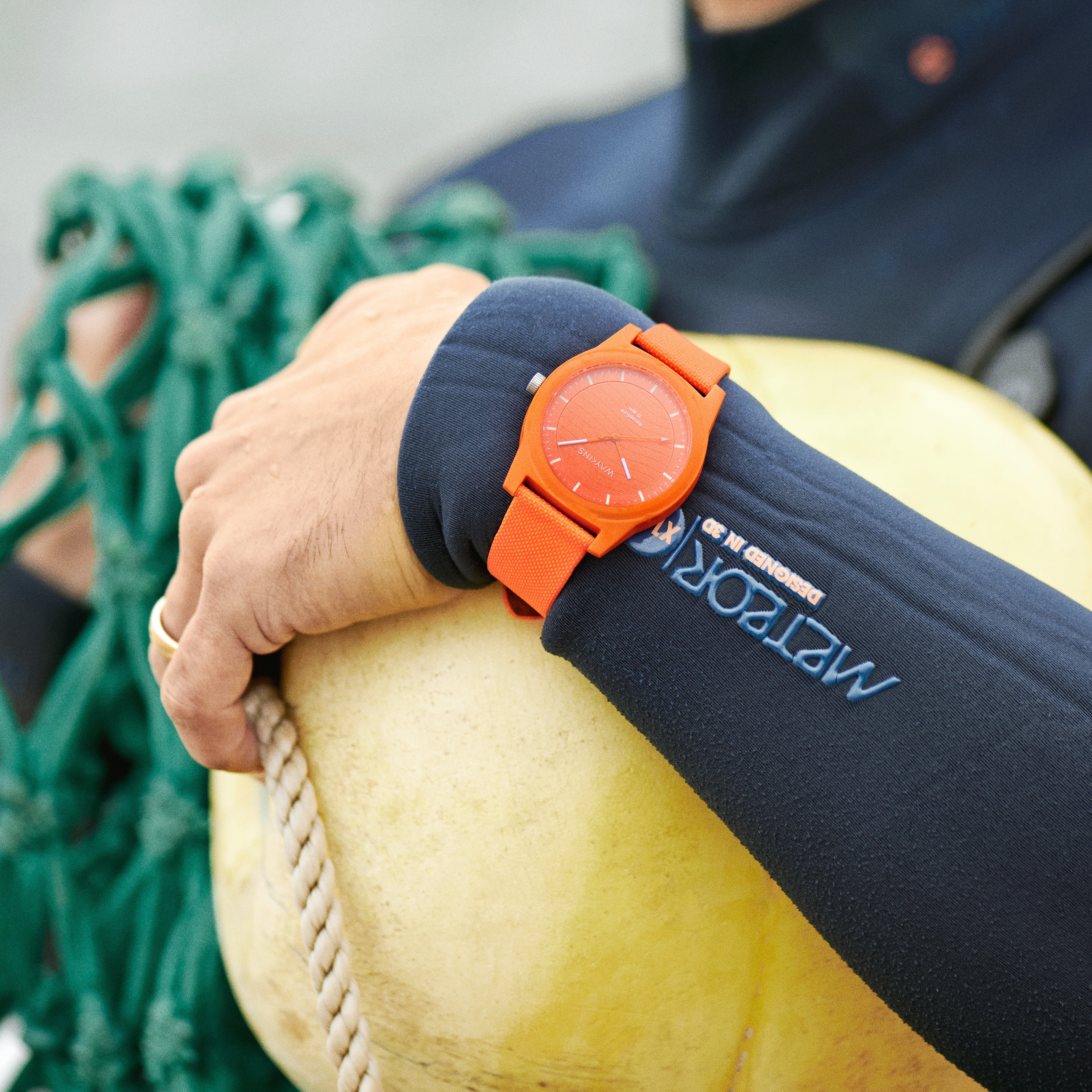 Recapture | Limited Edition Orange Ur af Genbrugsmateriale - 2