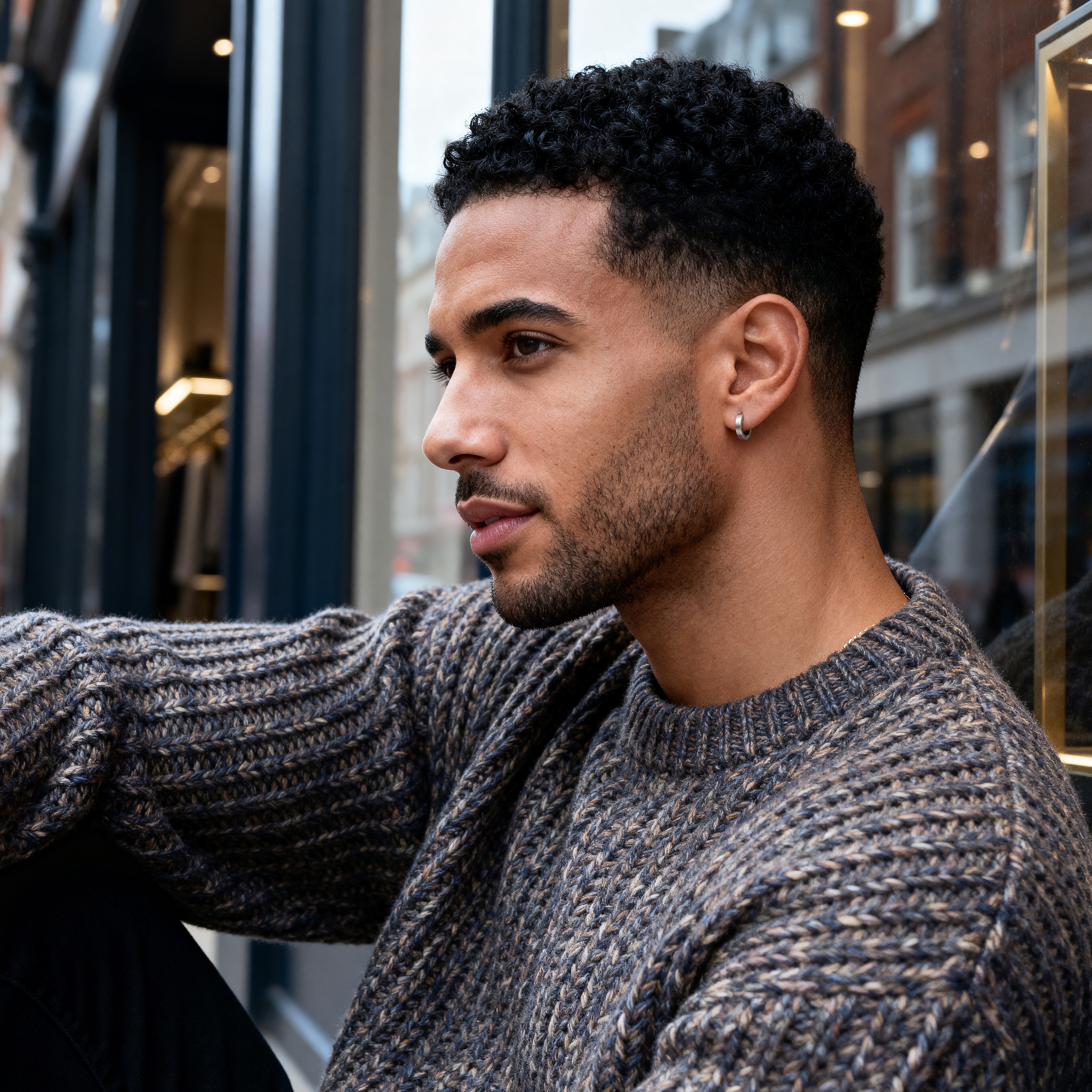 Platte Zilverkleurige Oorbel - 5